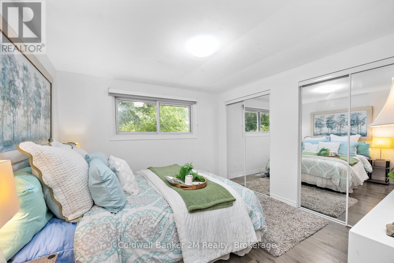 152 TAUNTON ROAD W - 13