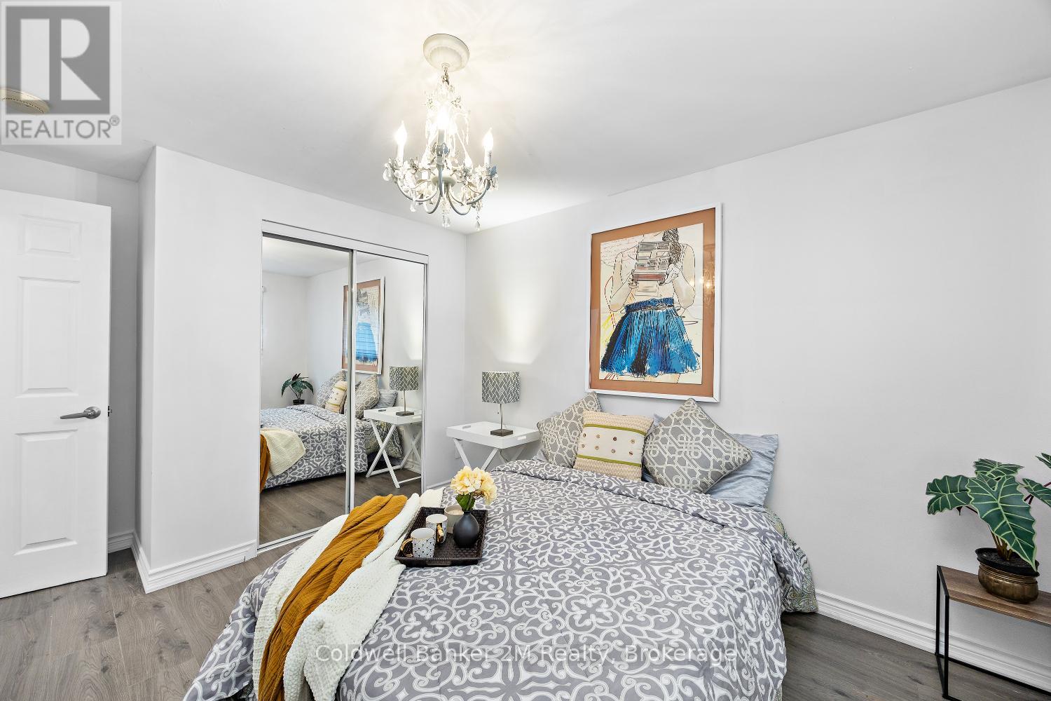 152 TAUNTON ROAD W - 18