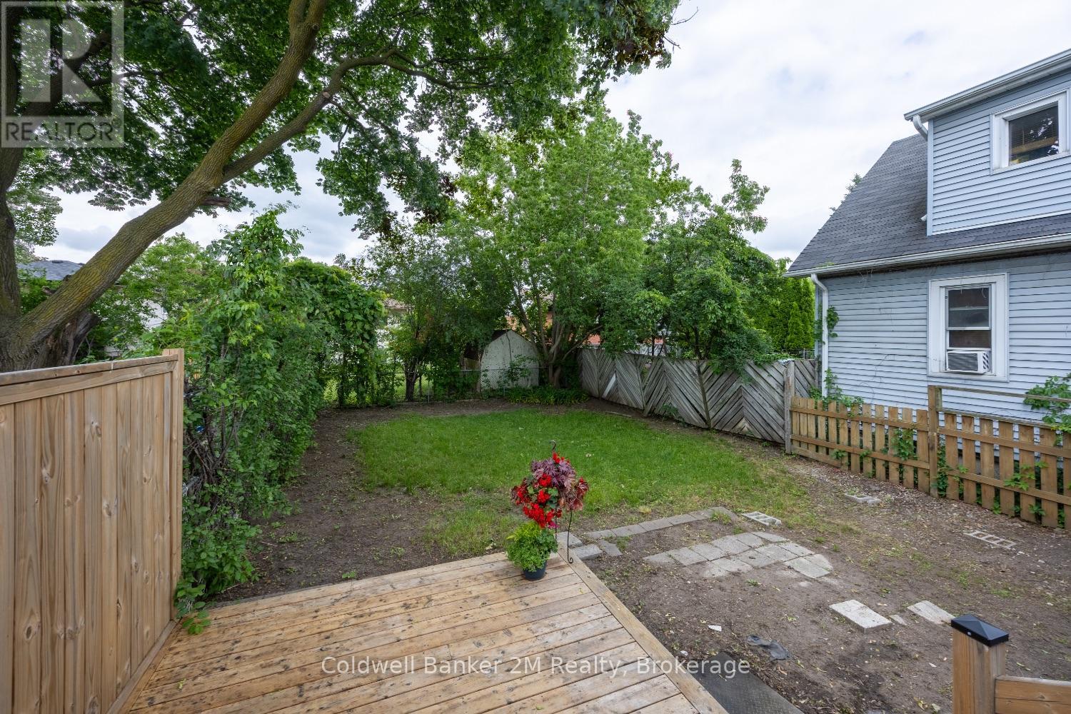 152 TAUNTON ROAD W - 33
