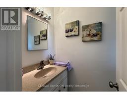 Laundry room - 152 Taunton Road W, Oshawa, ON L1G3T3 Photo 10