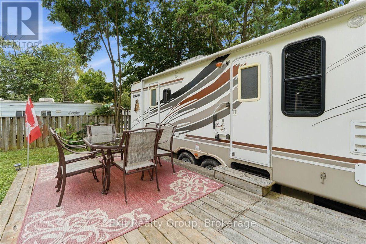 71 COOKE LANE - 16