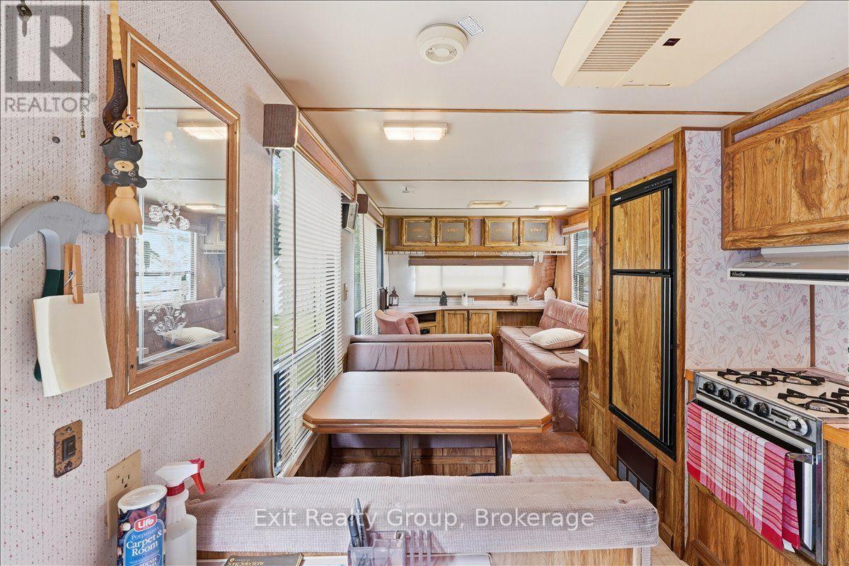71 COOKE LANE - 17