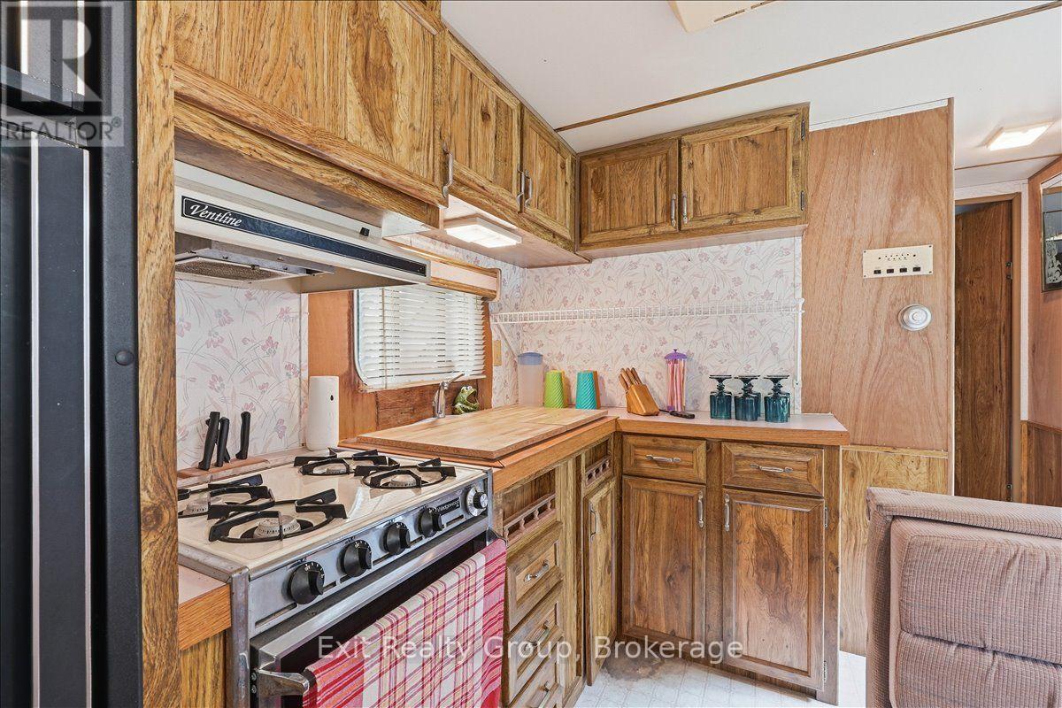 71 COOKE LANE - 21