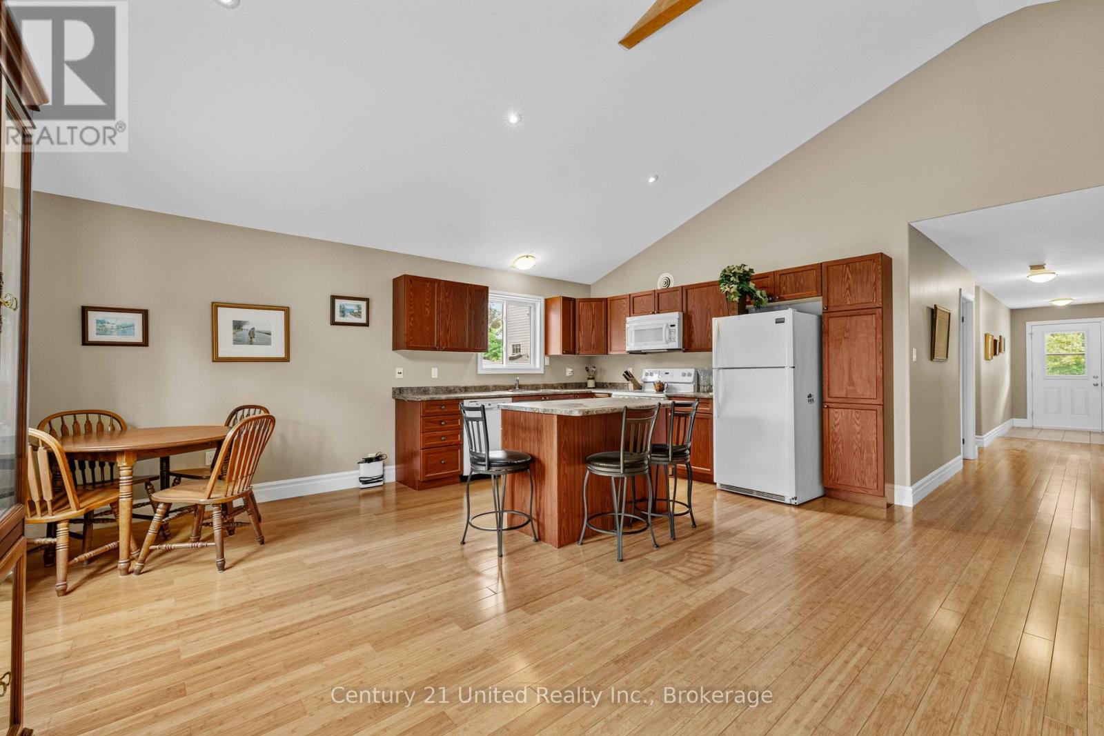 127.5 ADELAIDE STREET S - 11