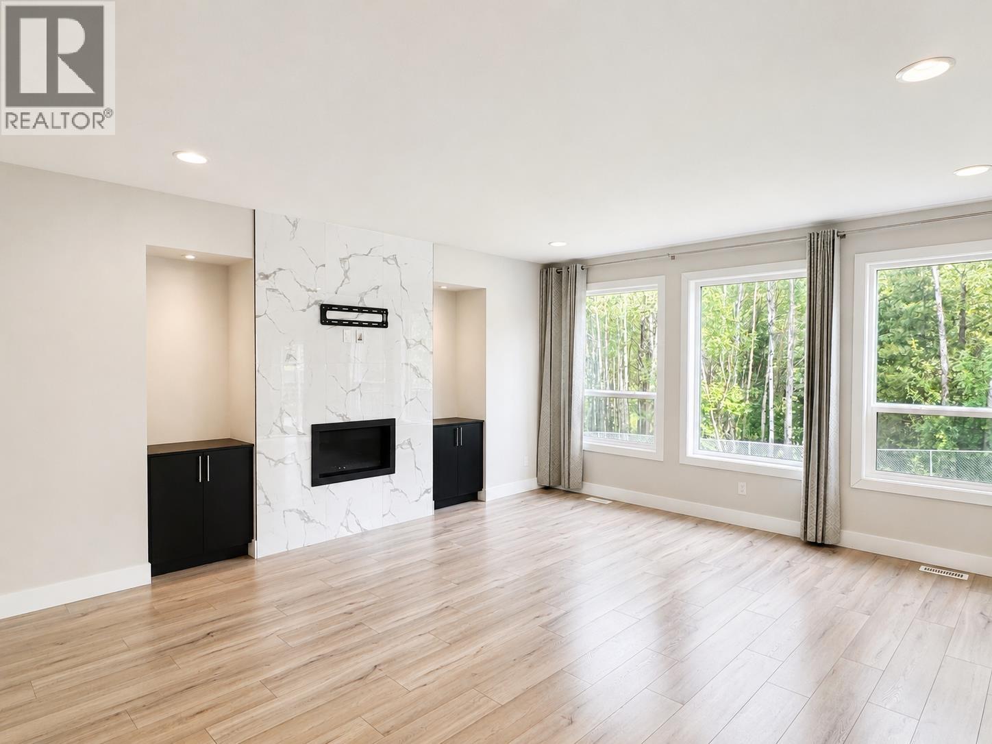 Photo 19 of 41 — 3731 PARKVIEW CRESCENT · Prince George, BC