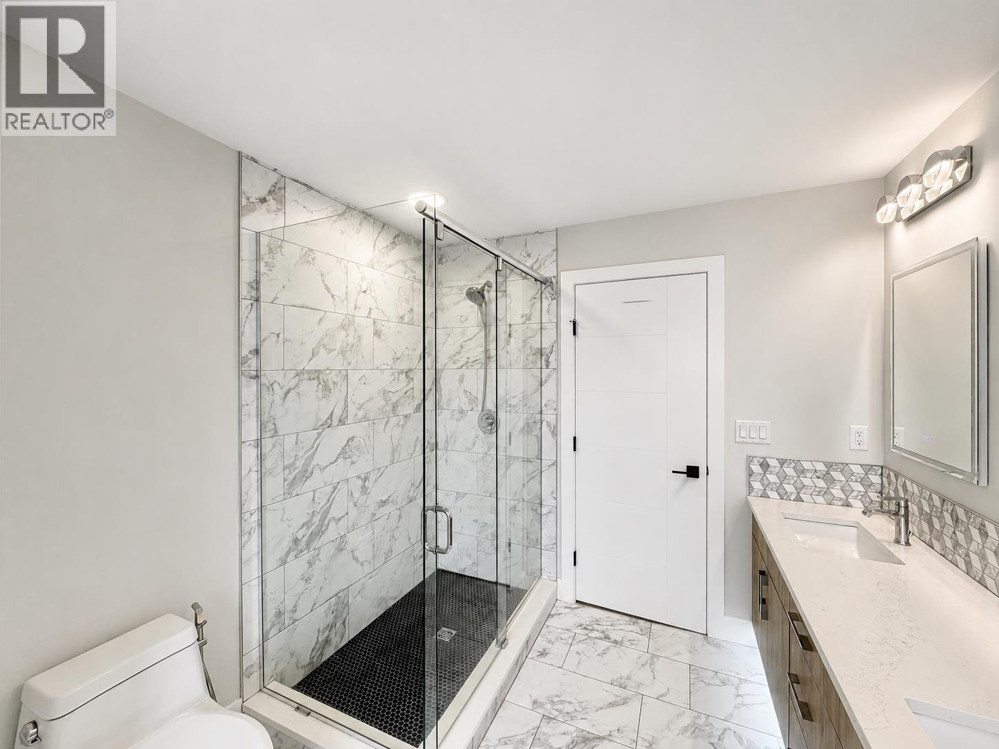 Photo 25 of 41 — 3731 PARKVIEW CRESCENT · Prince George, BC
