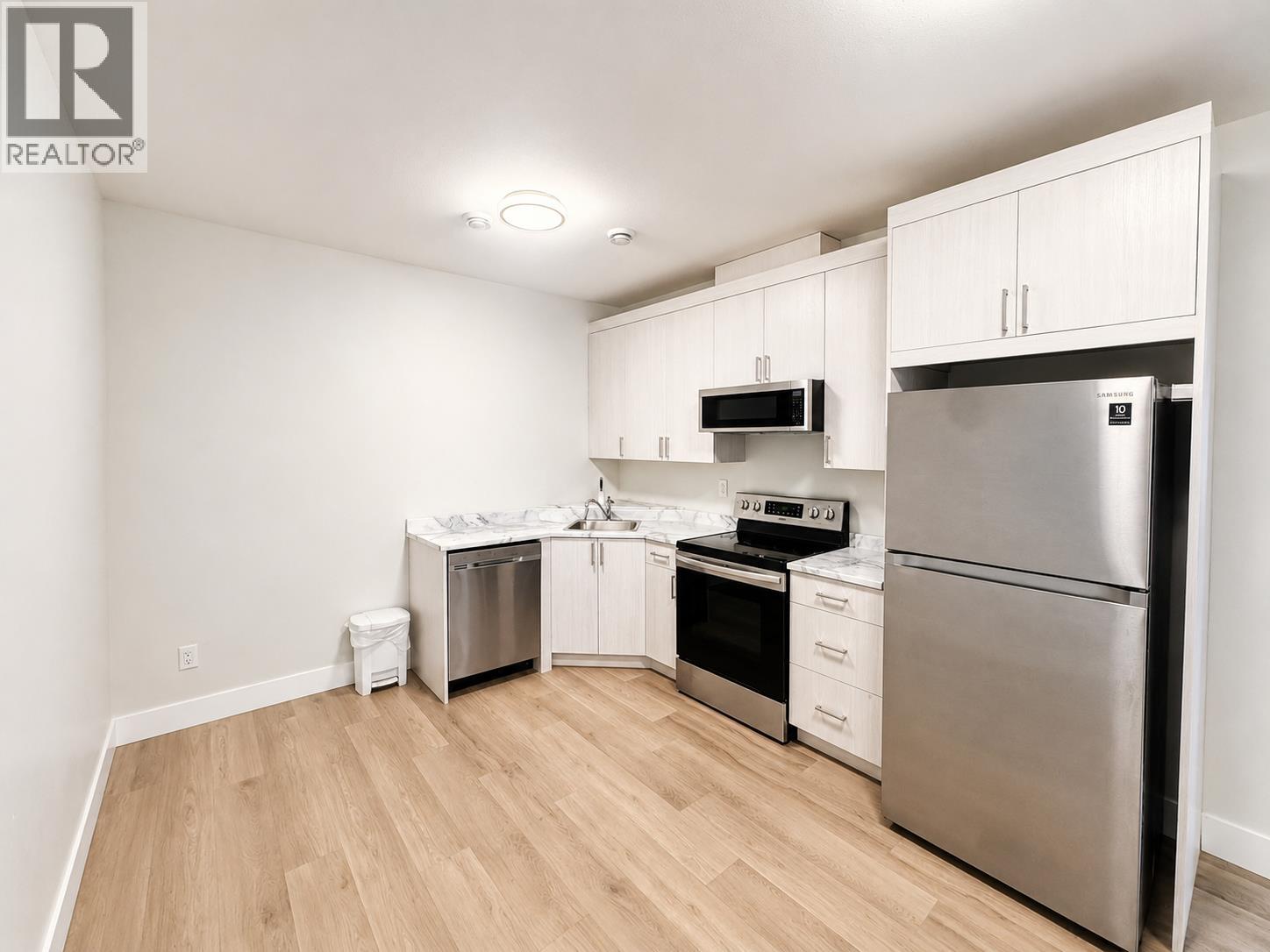 Photo 34 of 41 — 3731 PARKVIEW CRESCENT · Prince George, BC