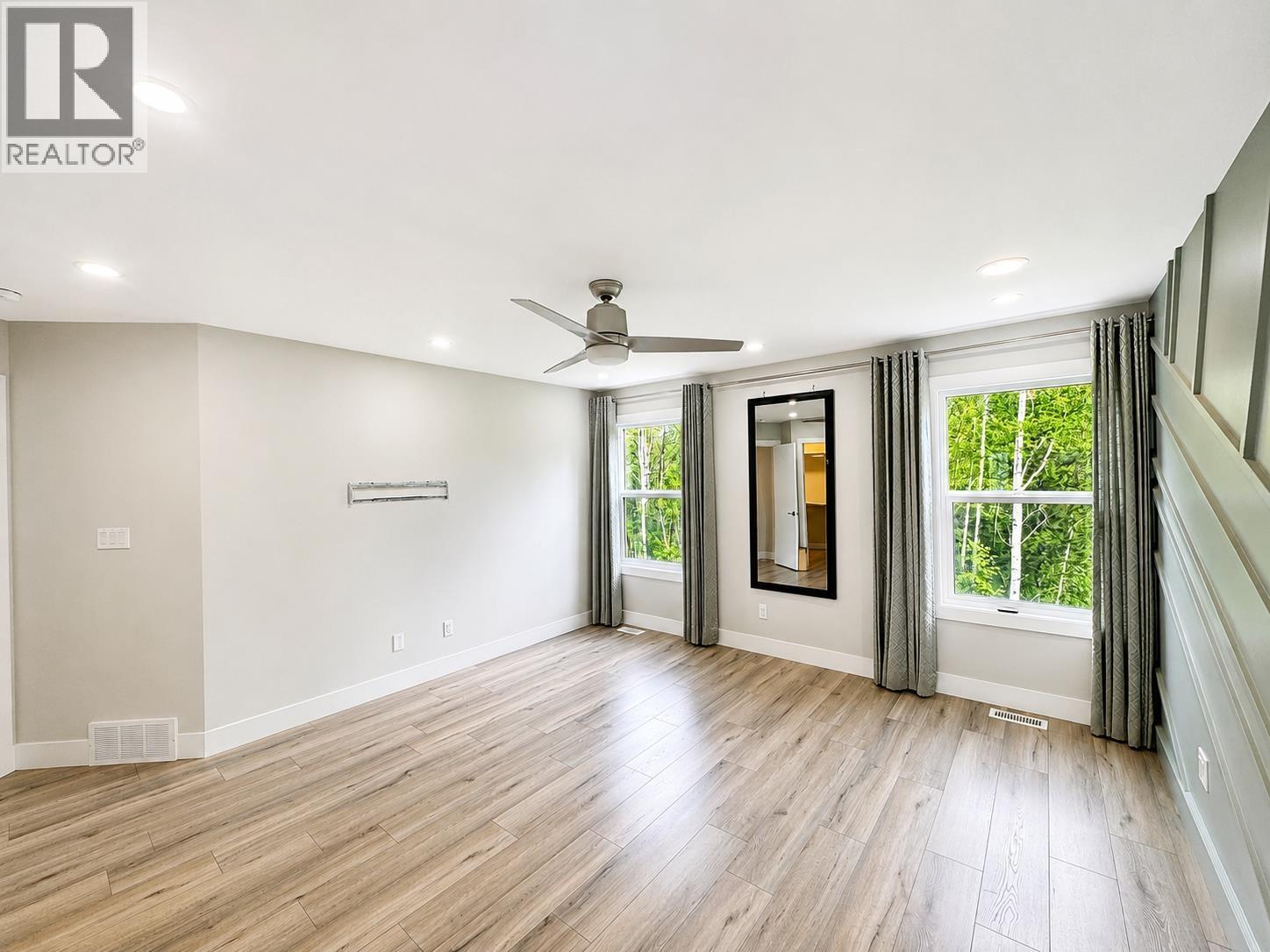 Photo 23 of 41 — 3731 PARKVIEW CRESCENT · Prince George, BC