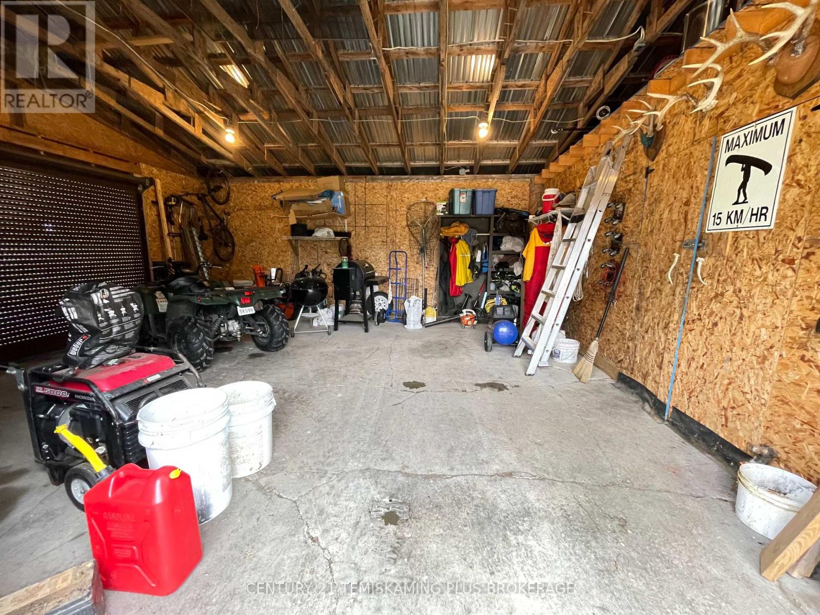 805519 HOOPER ROAD - 17