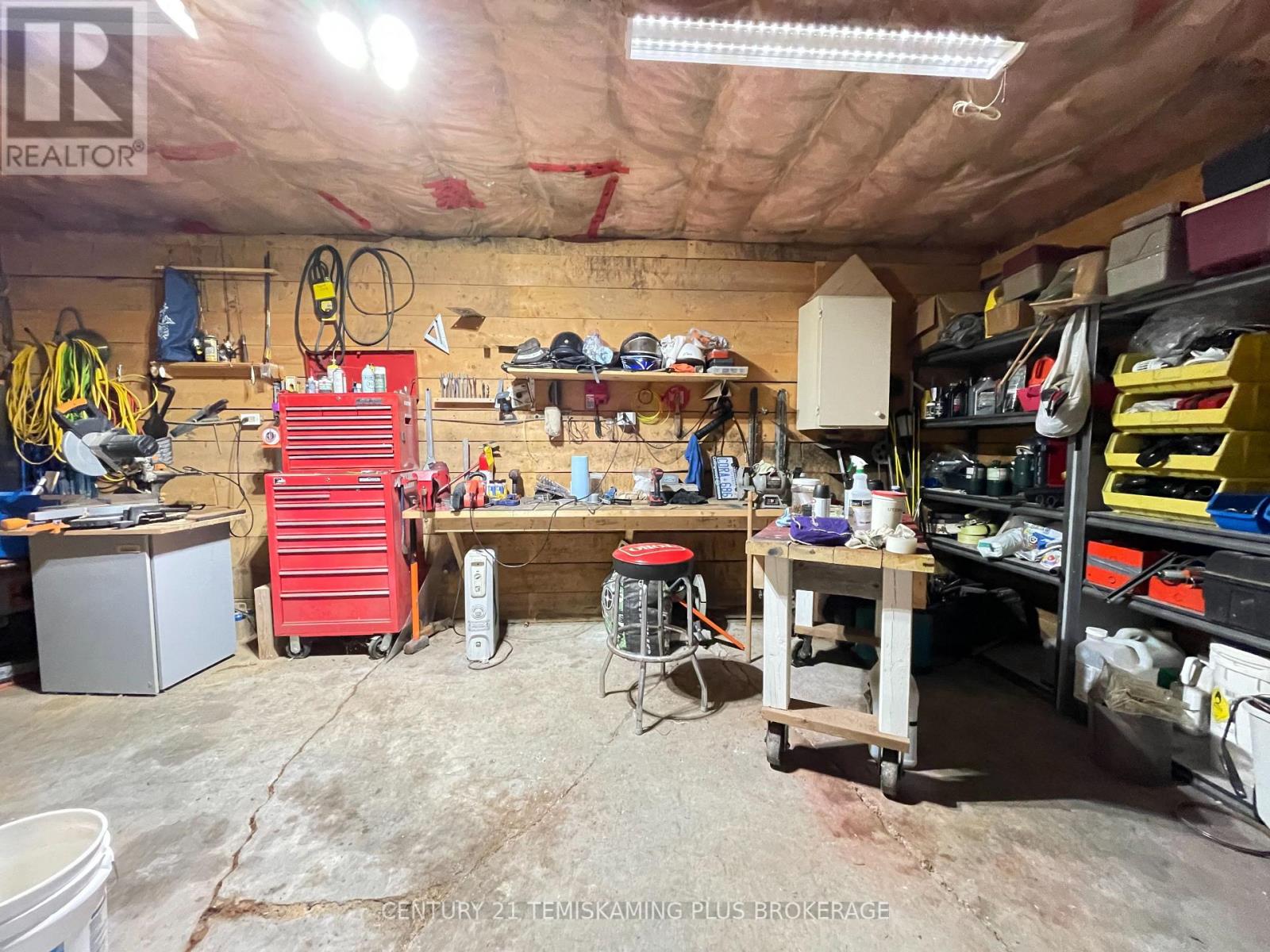 805519 HOOPER ROAD - 18