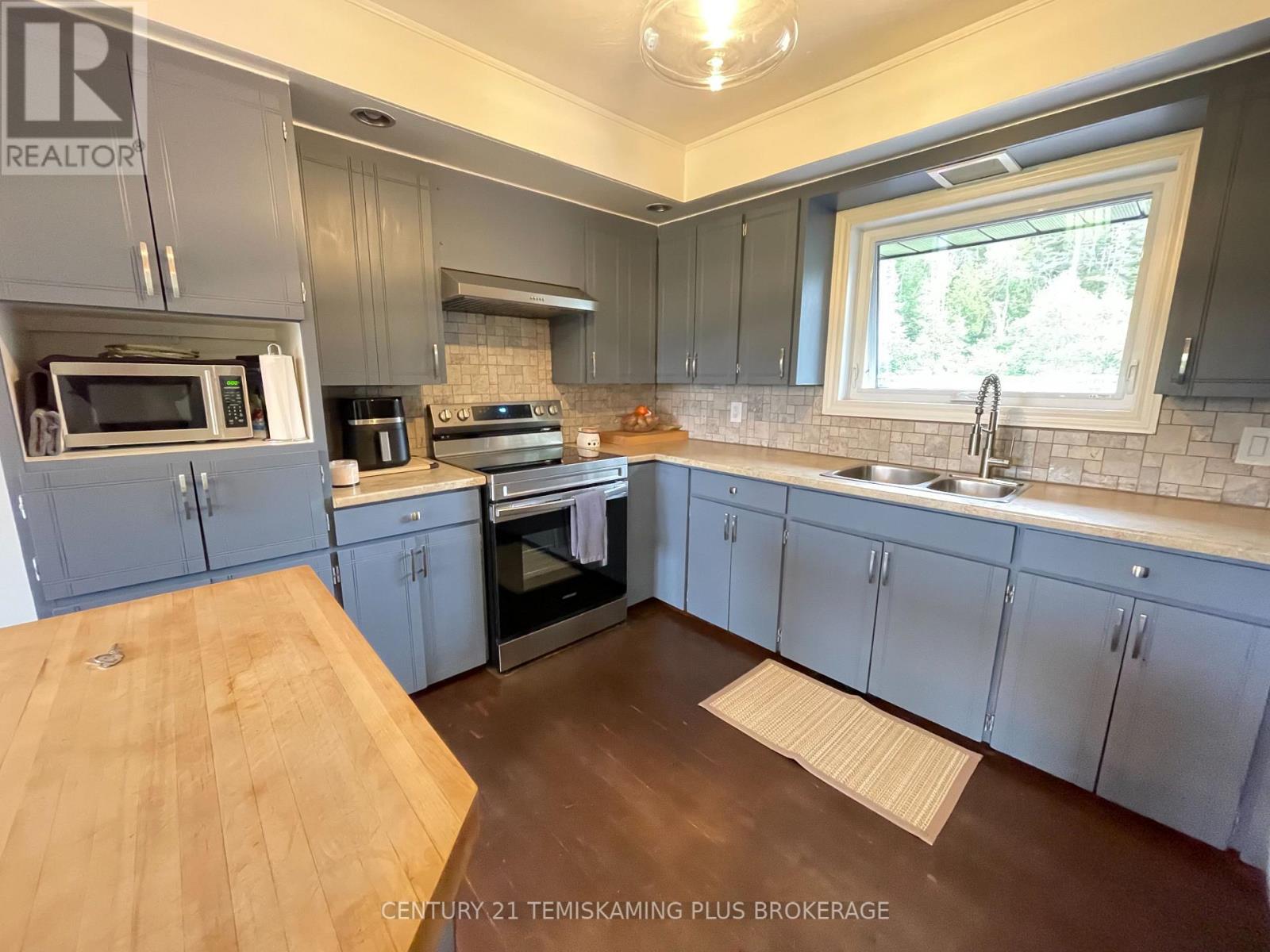 805519 HOOPER ROAD - 21