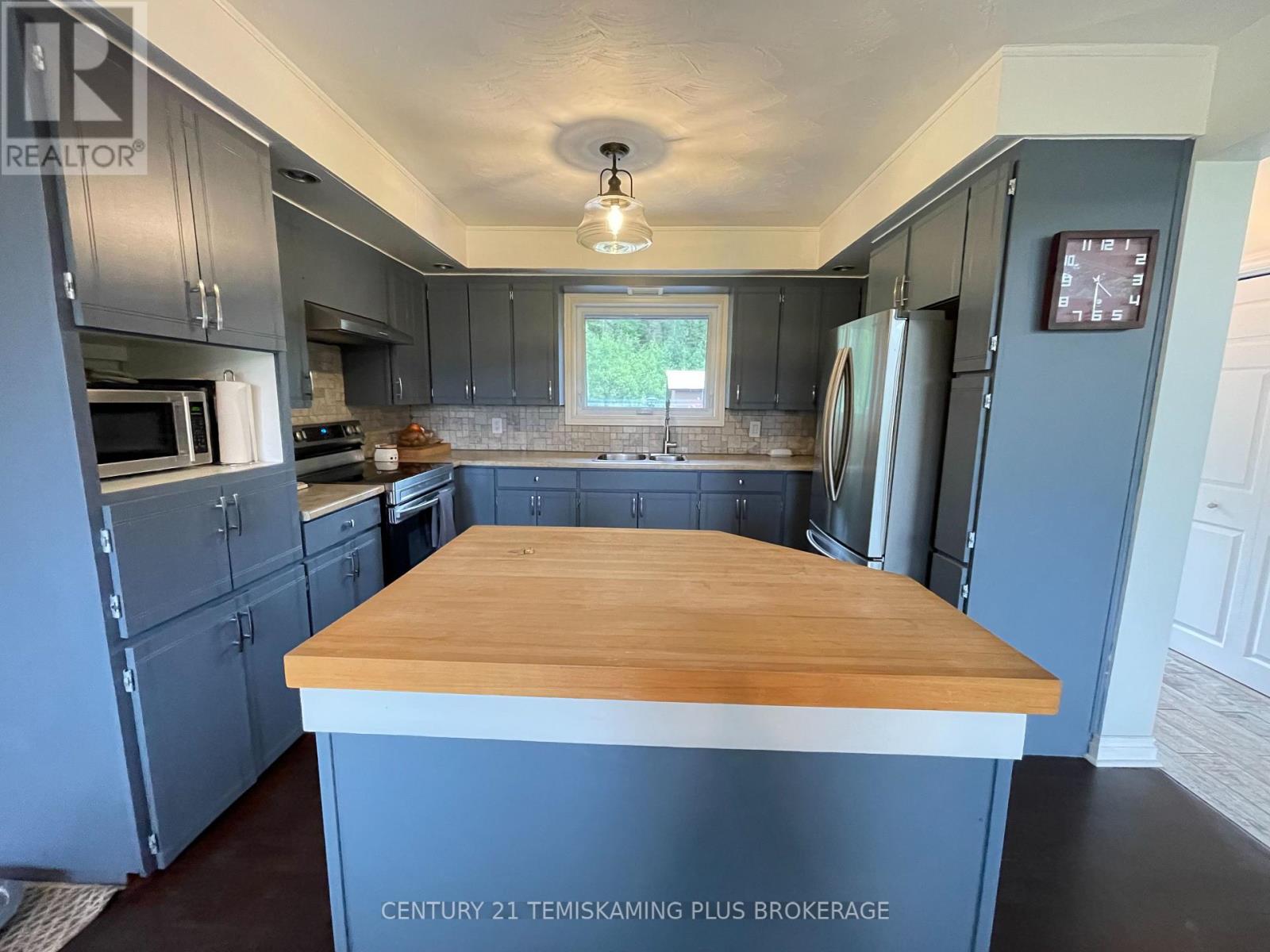805519 HOOPER ROAD - 24