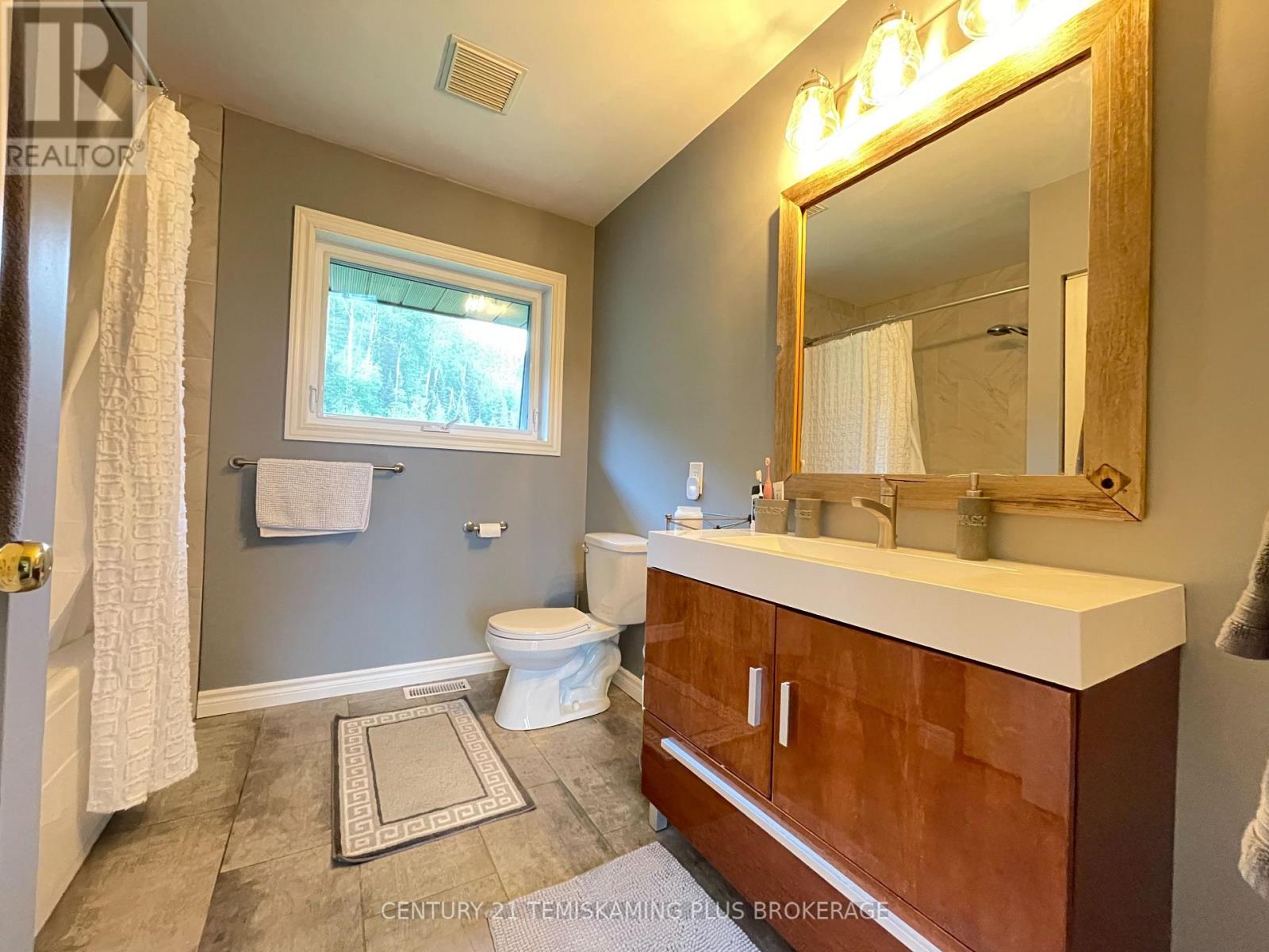 805519 HOOPER ROAD - 30