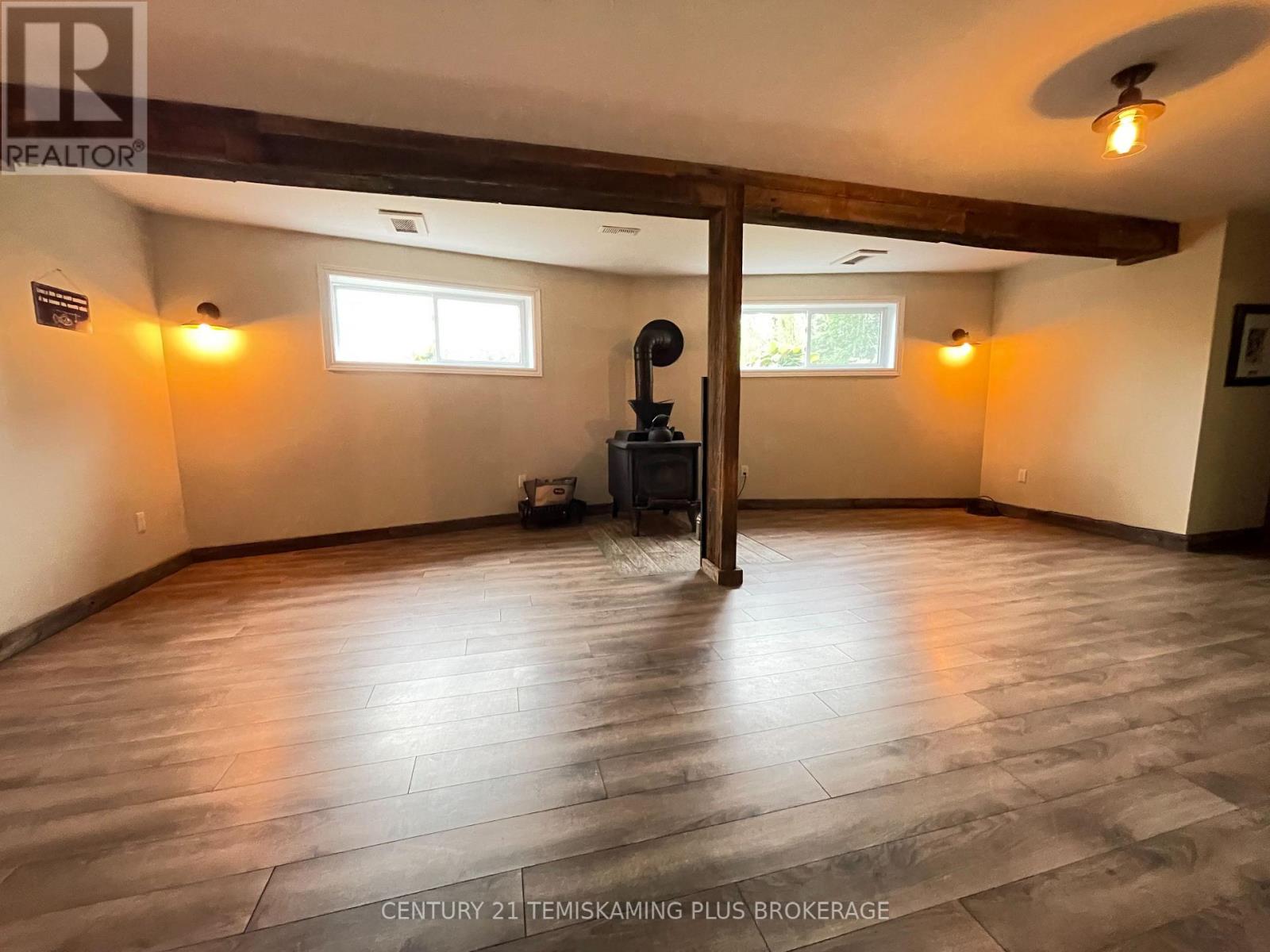 805519 HOOPER ROAD - 34
