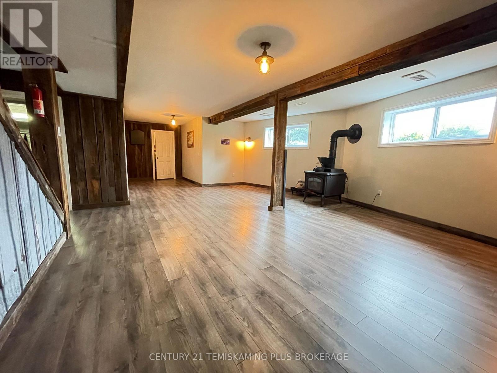 805519 HOOPER ROAD - 36