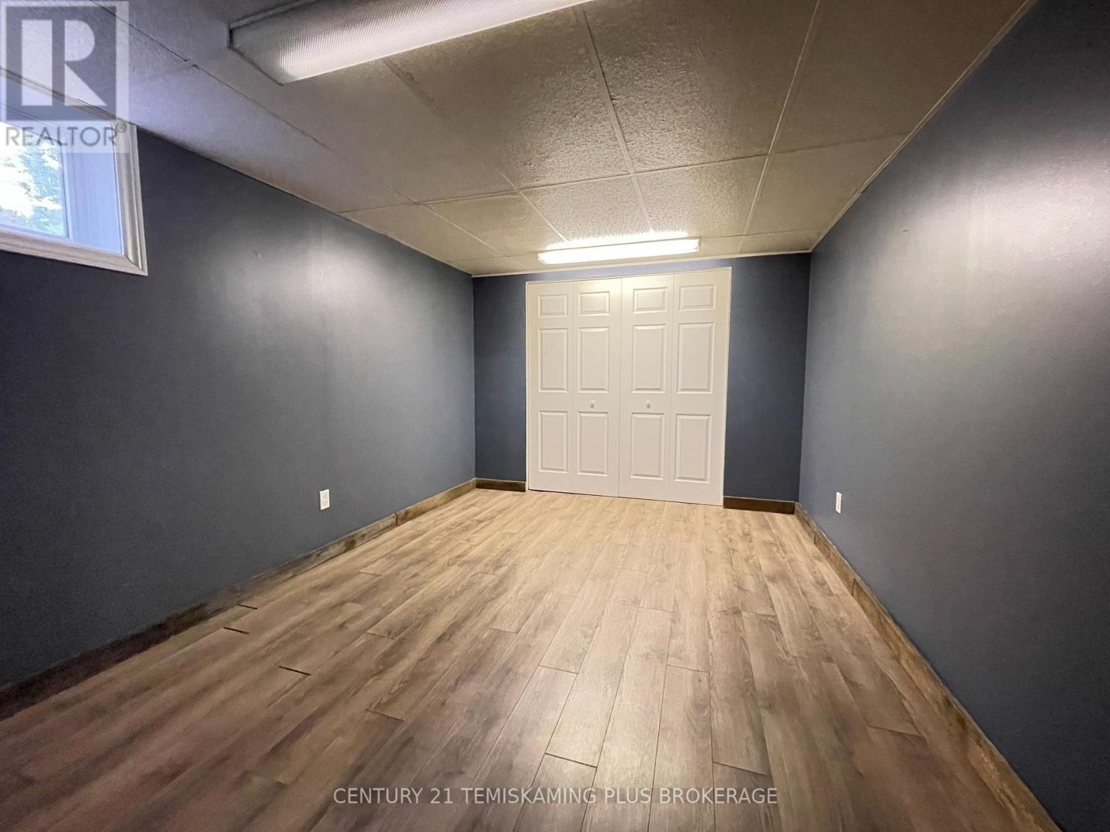 805519 HOOPER ROAD - 38