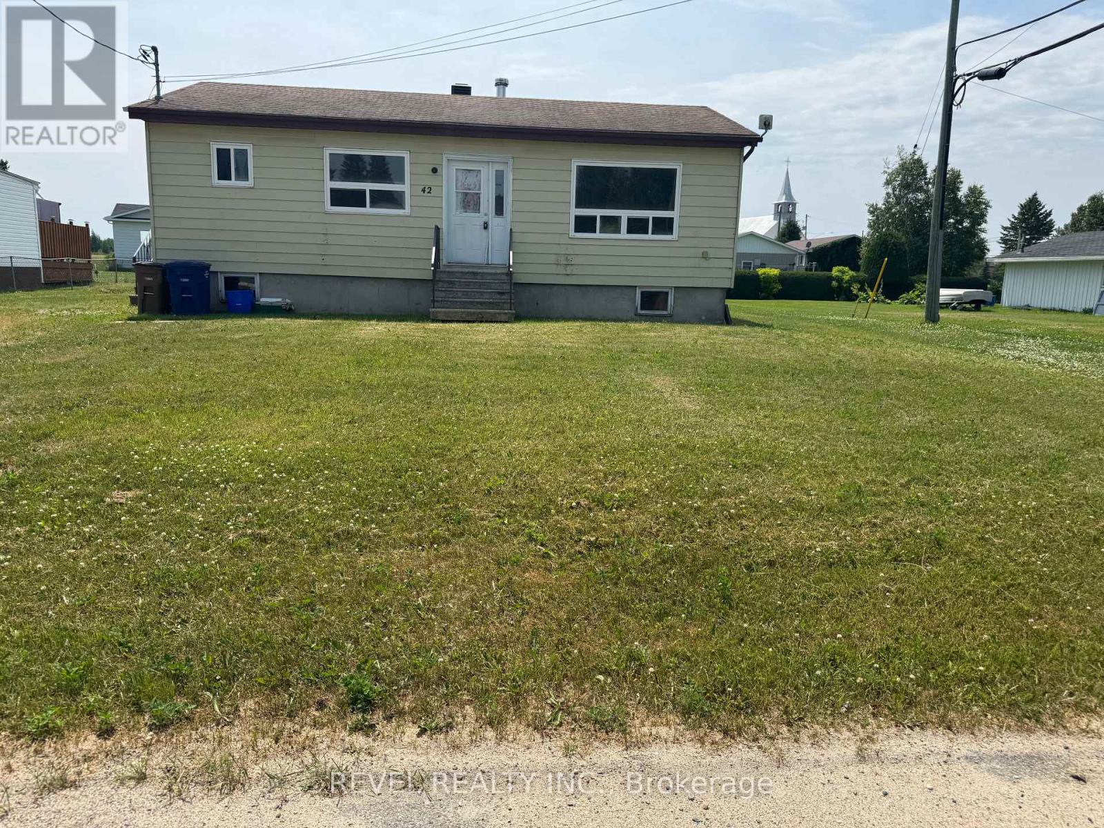 42 GAUTHIER STREET - 1