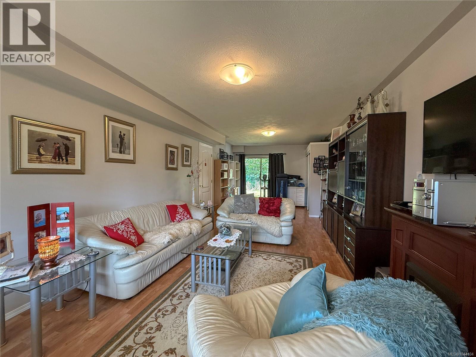 2525 Soderholm Crt - 25