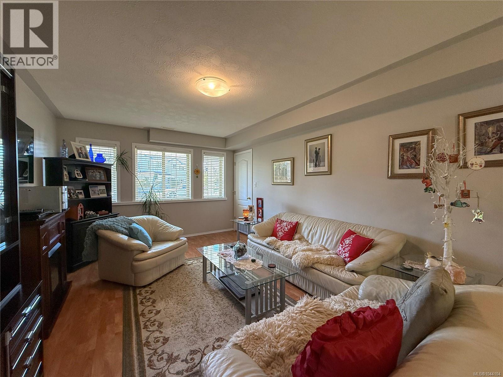 2525 Soderholm Crt - 26
