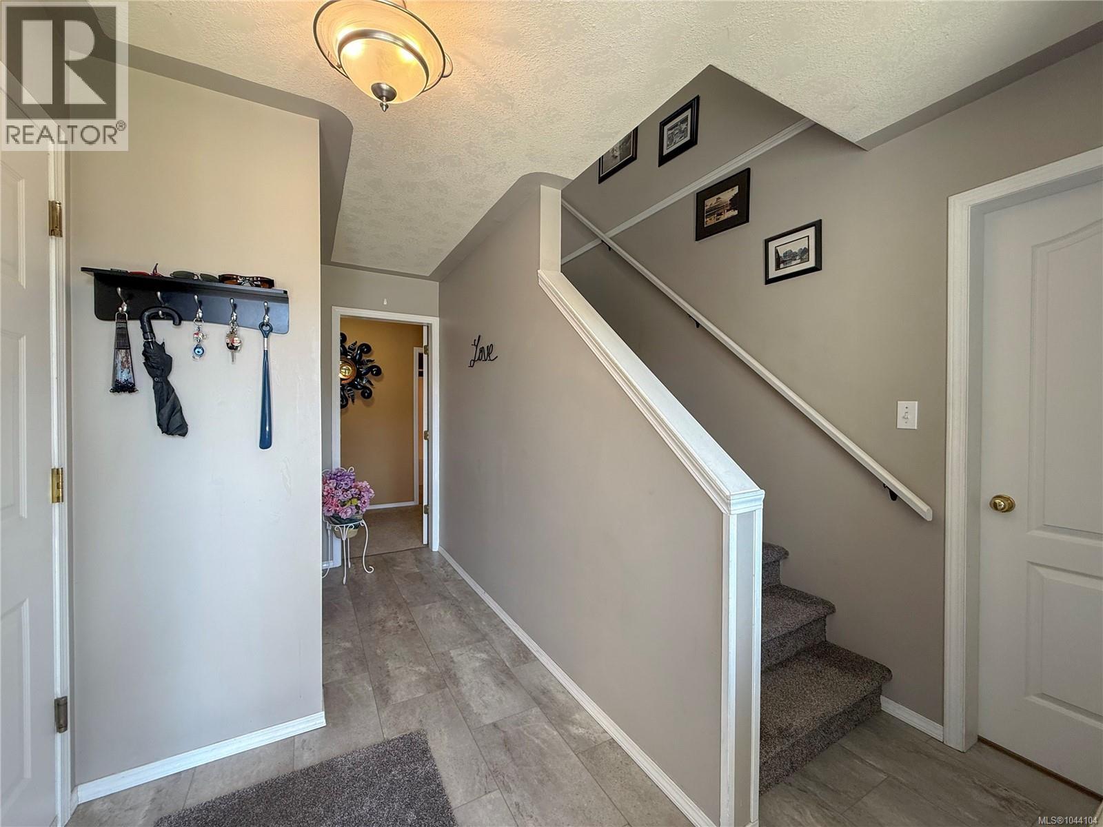2525 Soderholm Crt - 5