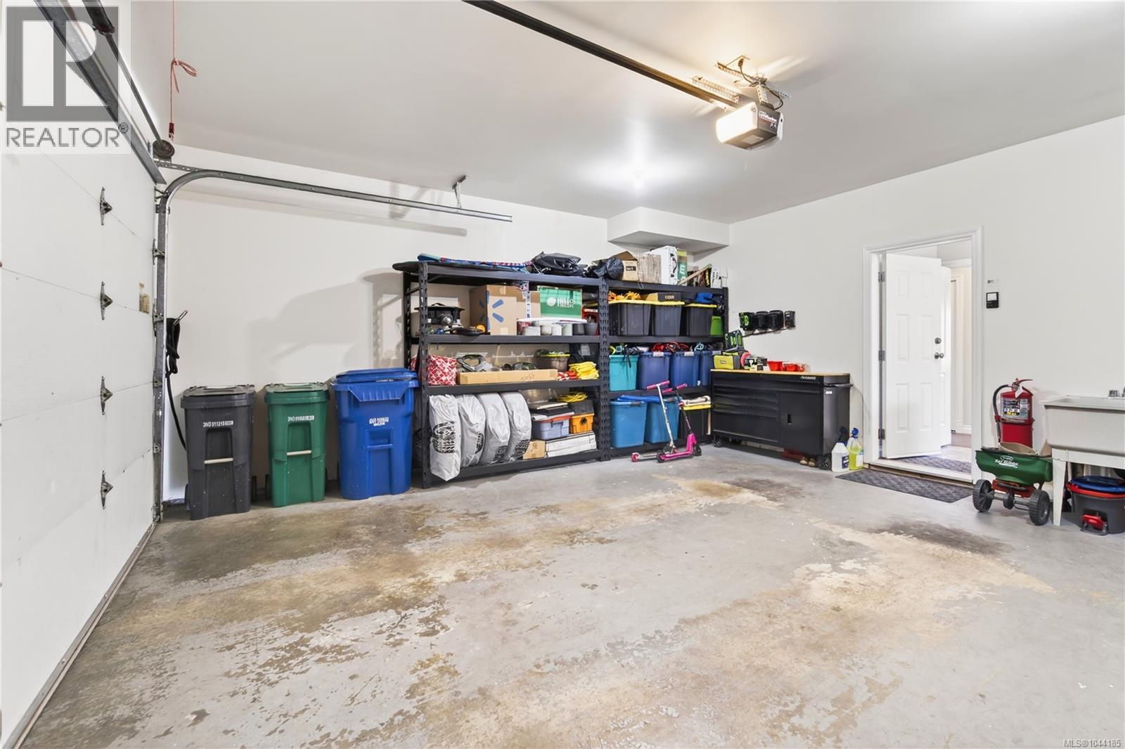 5547 Sunridge Pl - 55