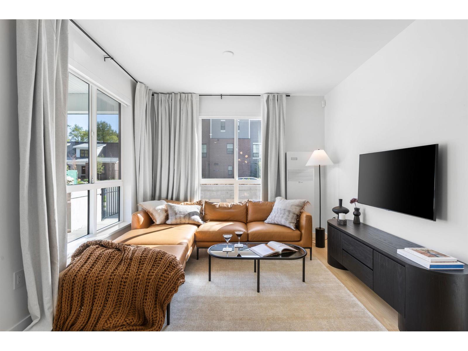 404 2771 MONTROSE AVENUE, Abbotsford