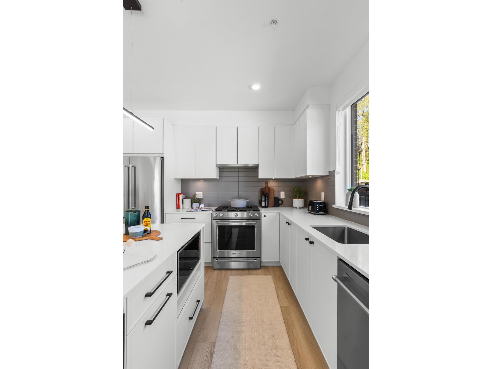 404 2771 MONTROSE AVENUE, Abbotsford