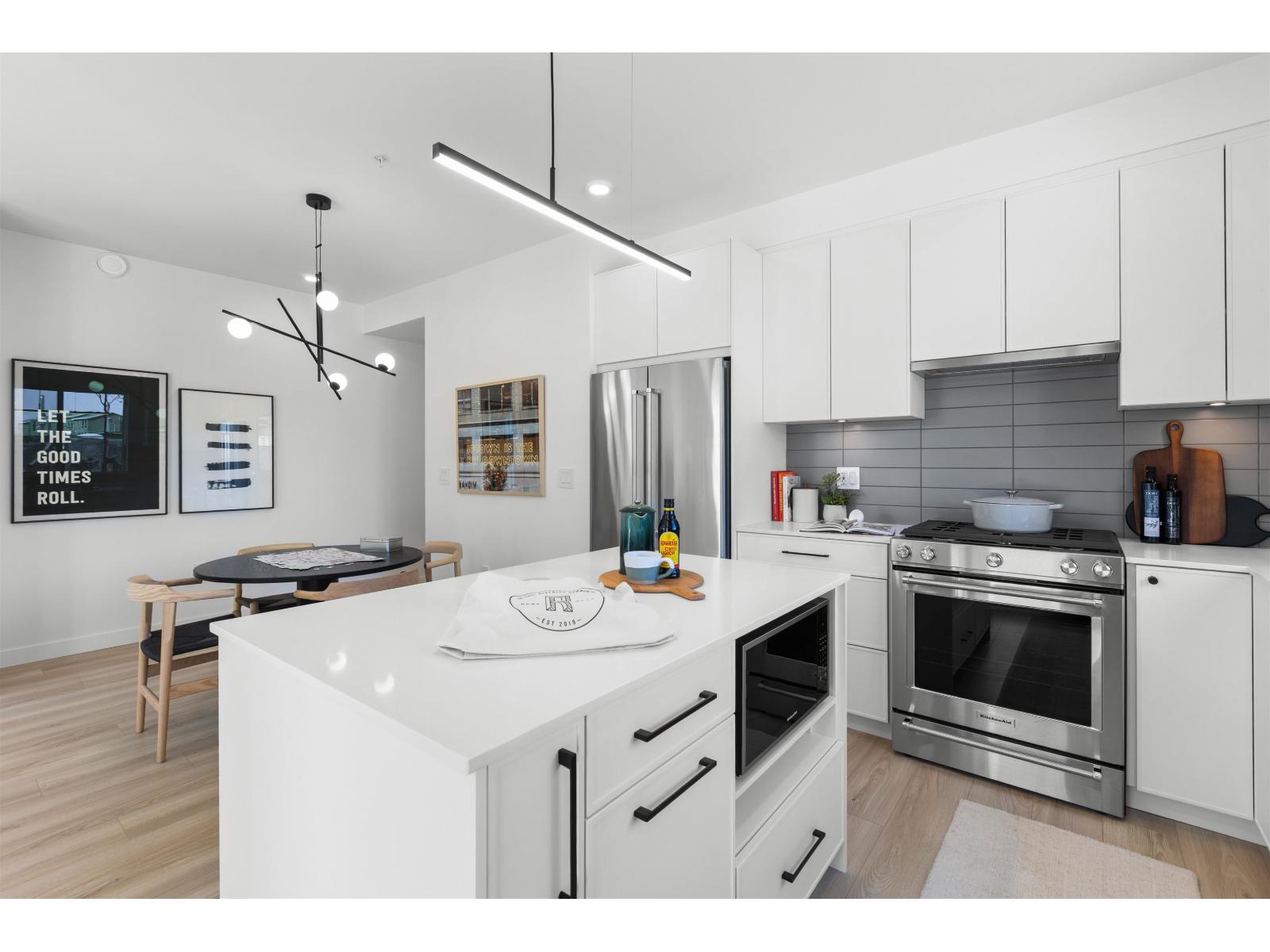 404 2771 MONTROSE AVENUE, Abbotsford