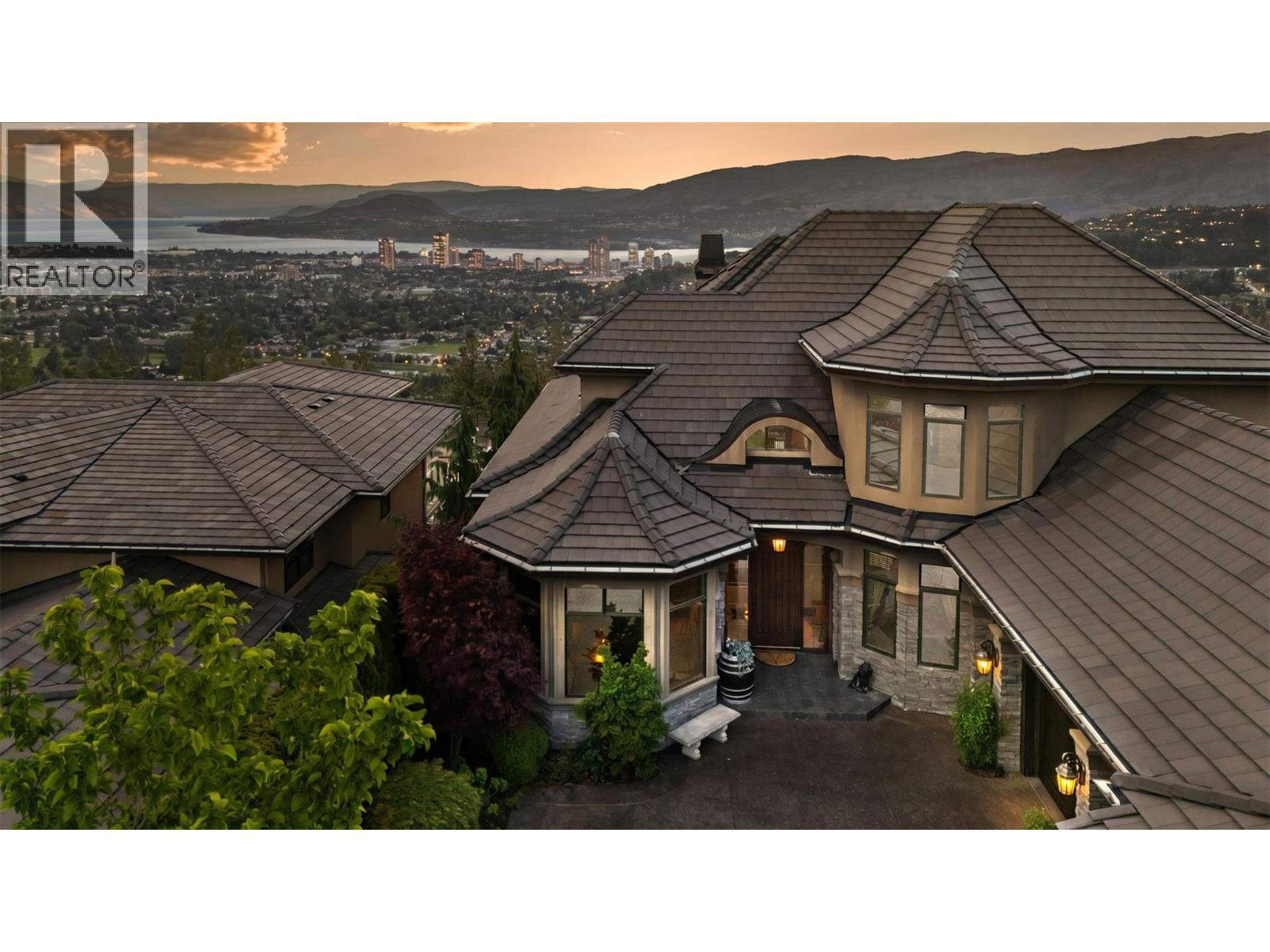 2449 Selkirk Drive - 4