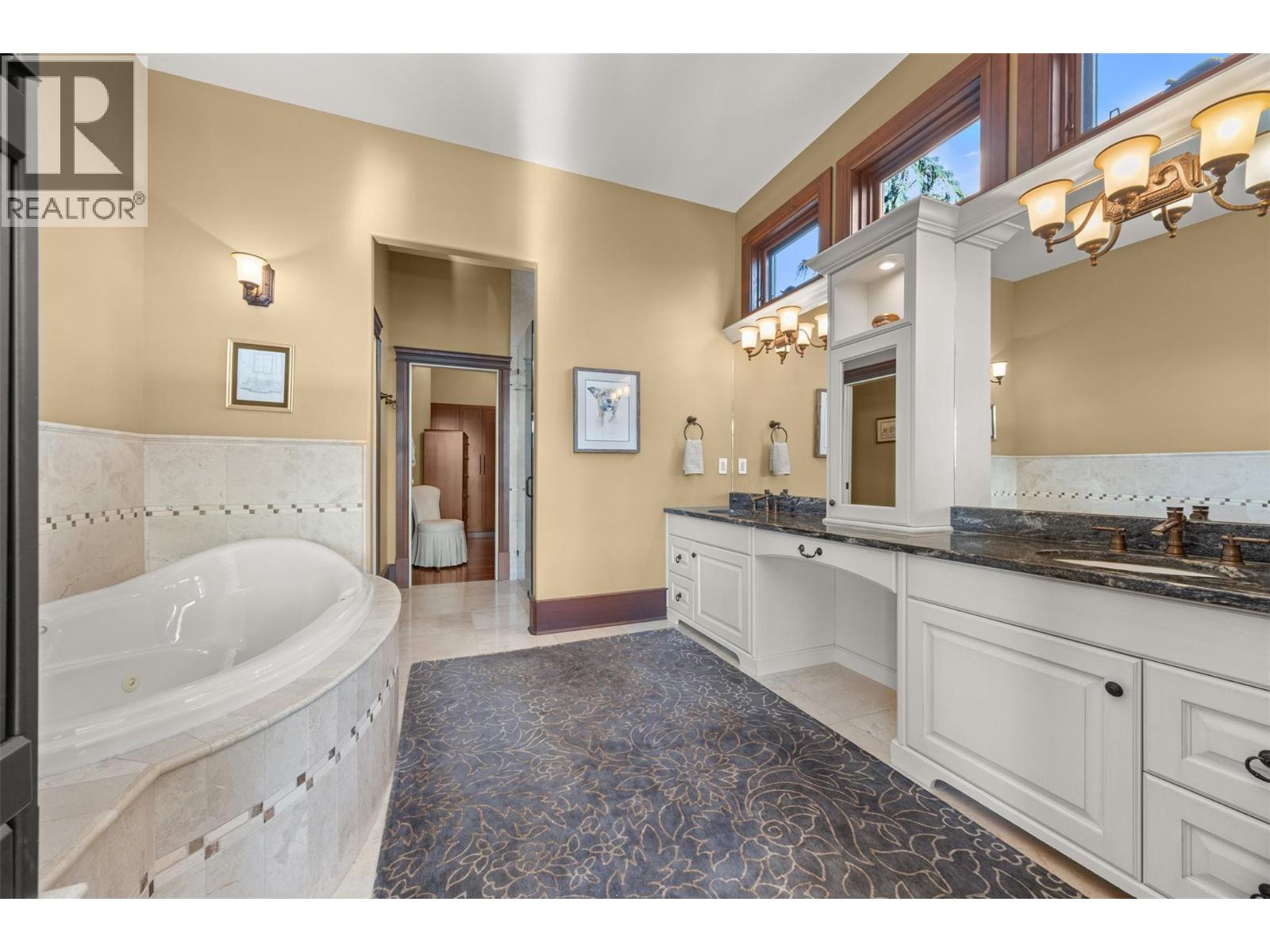  2449 Selkirk Drive, Kelowna