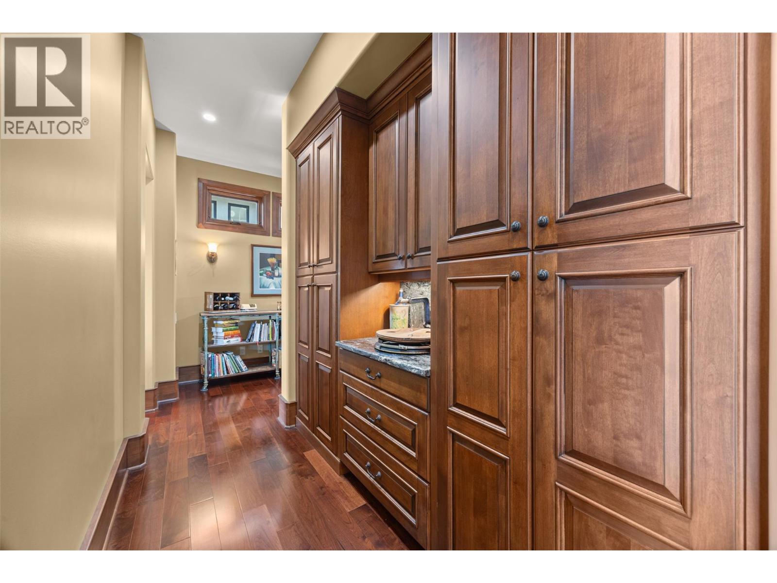 2449 Selkirk Drive - 42