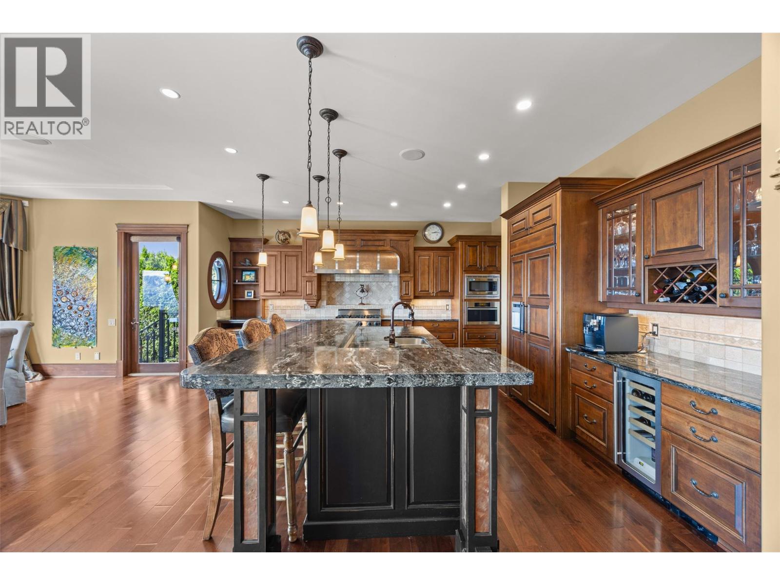  2449 Selkirk Drive, Kelowna