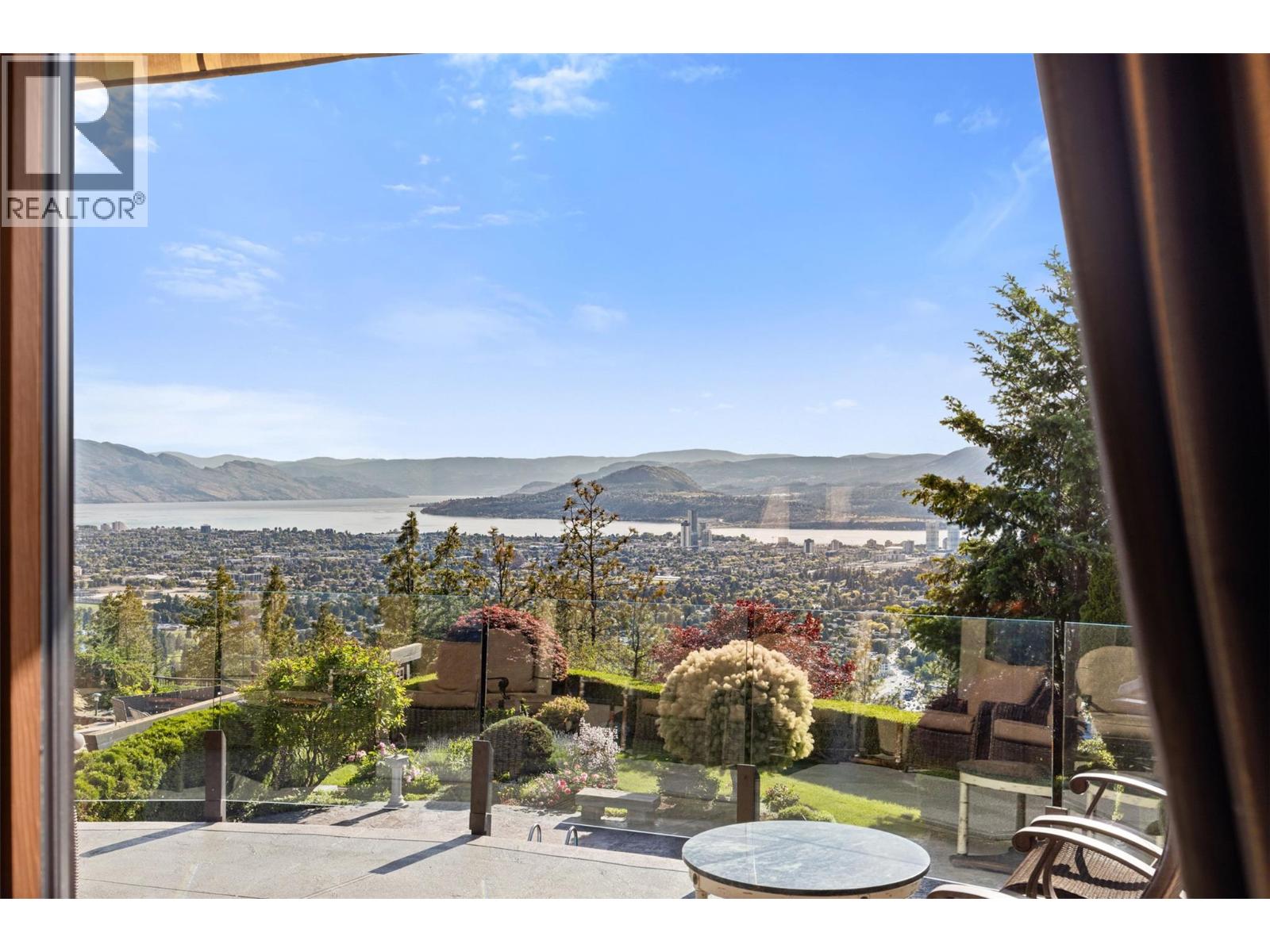  2449 Selkirk Drive, Kelowna