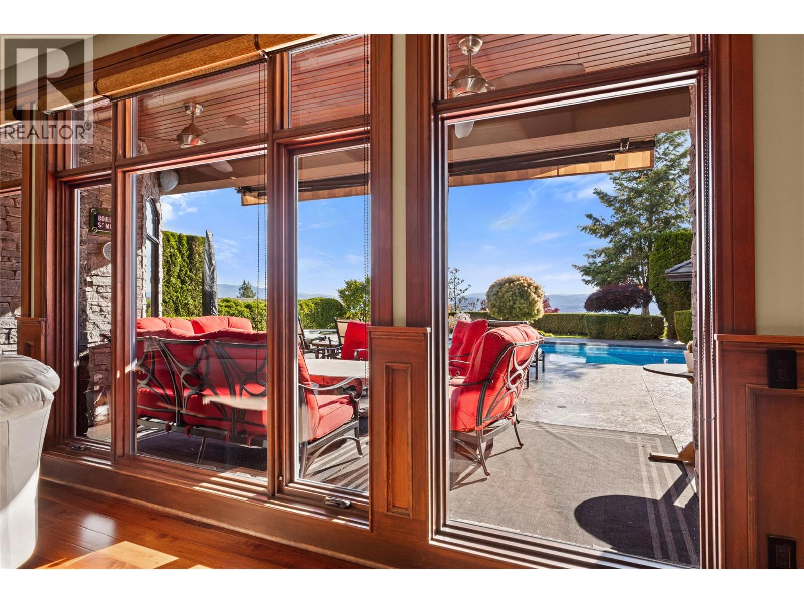  2449 Selkirk Drive, Kelowna
