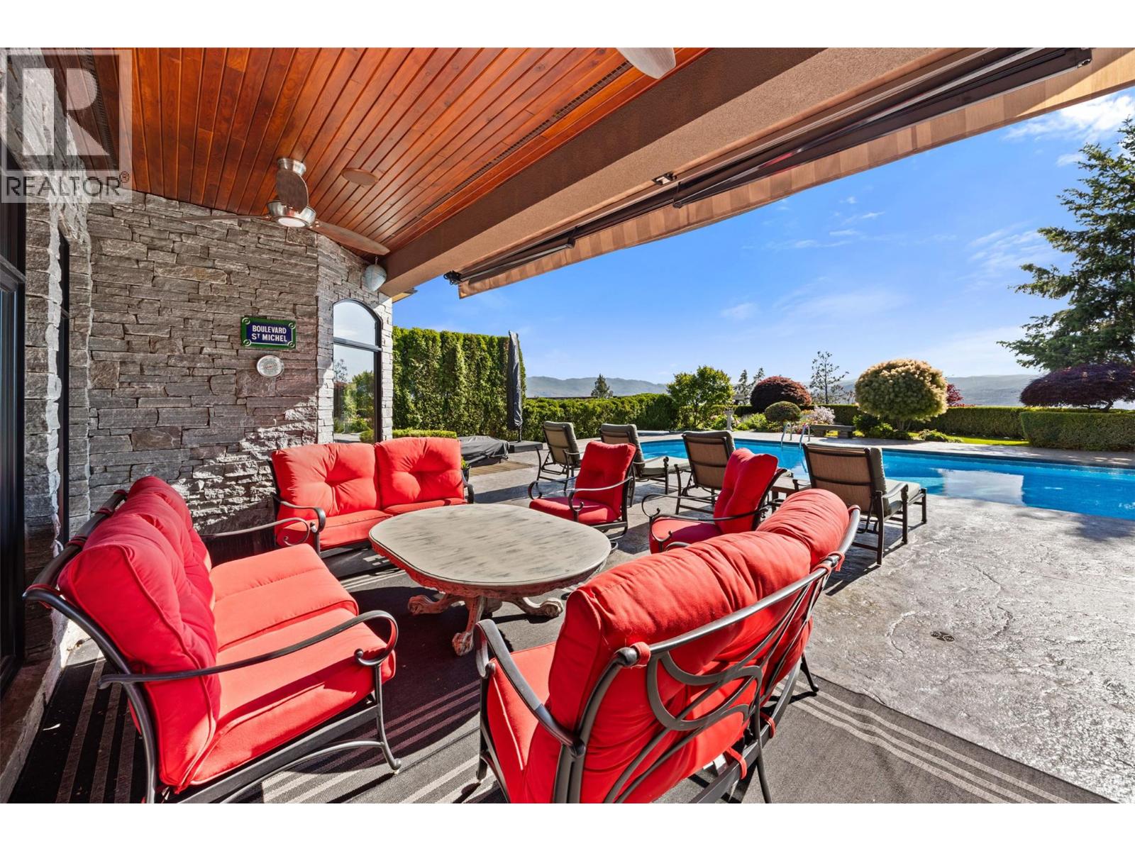  2449 Selkirk Drive, Kelowna
