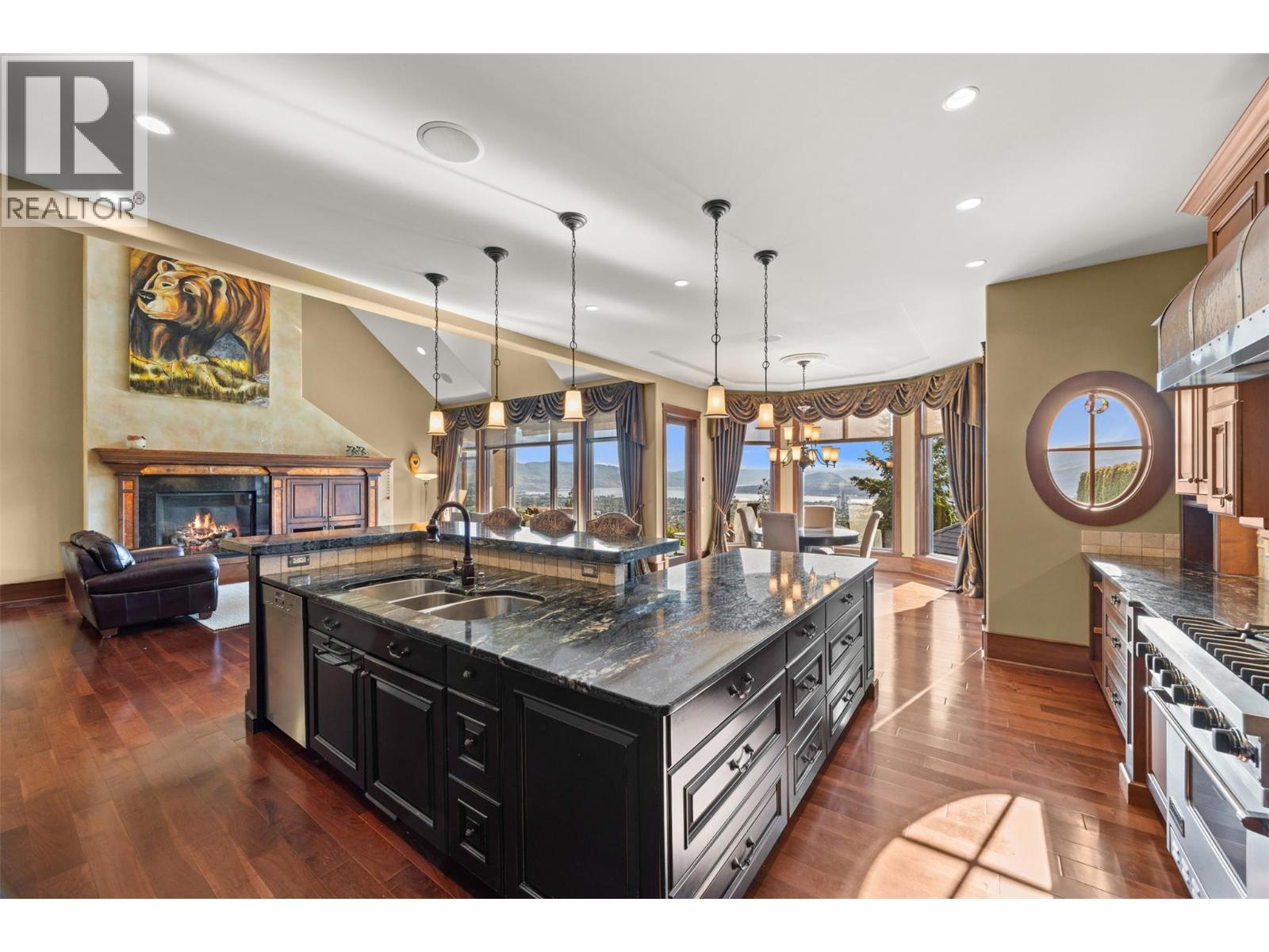  2449 Selkirk Drive, Kelowna