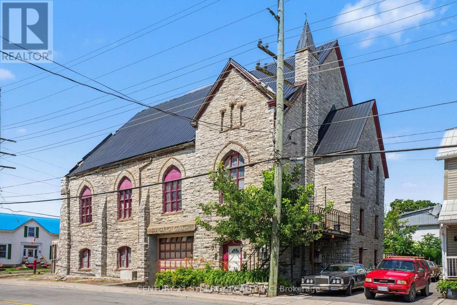 38 MAIN STREET E - 2