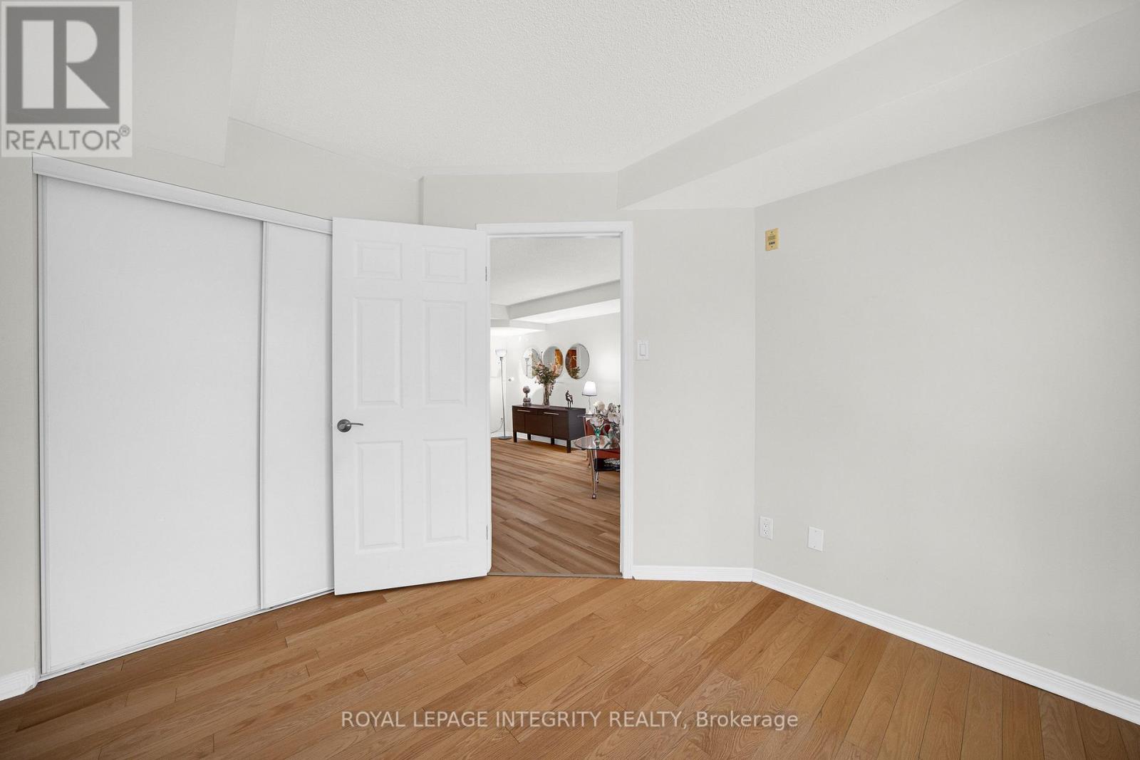 #3M 310 CENTRAL PARK DRIVE - 23