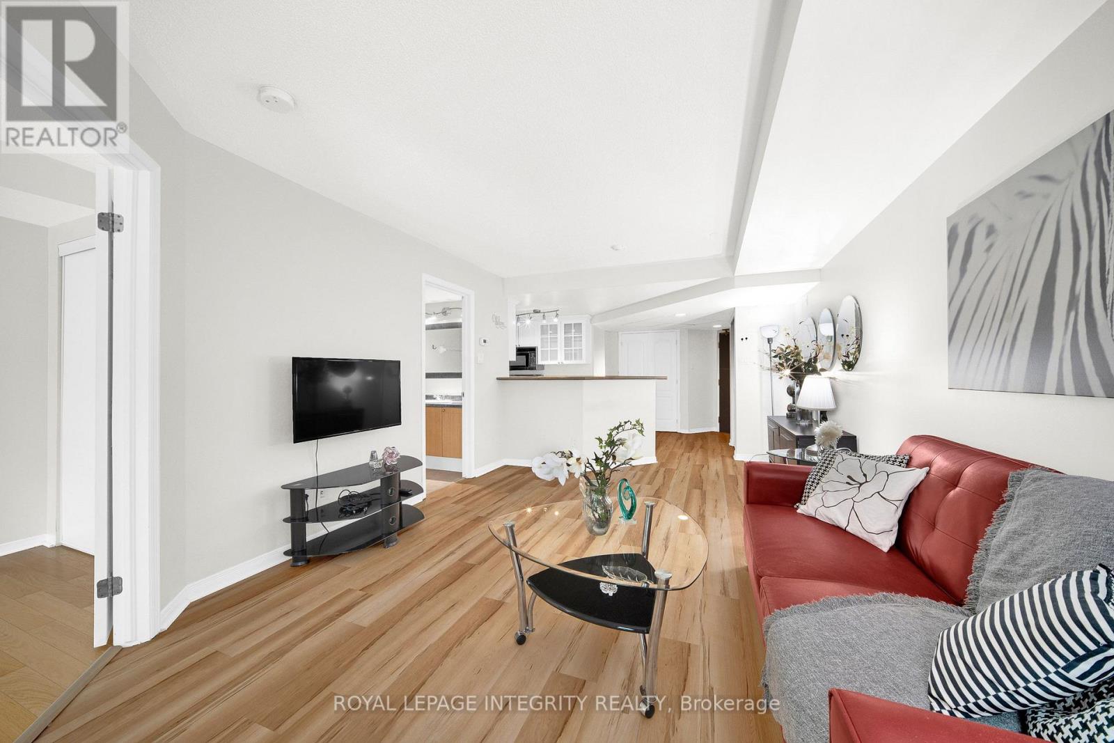 #3M 310 CENTRAL PARK DRIVE - 8