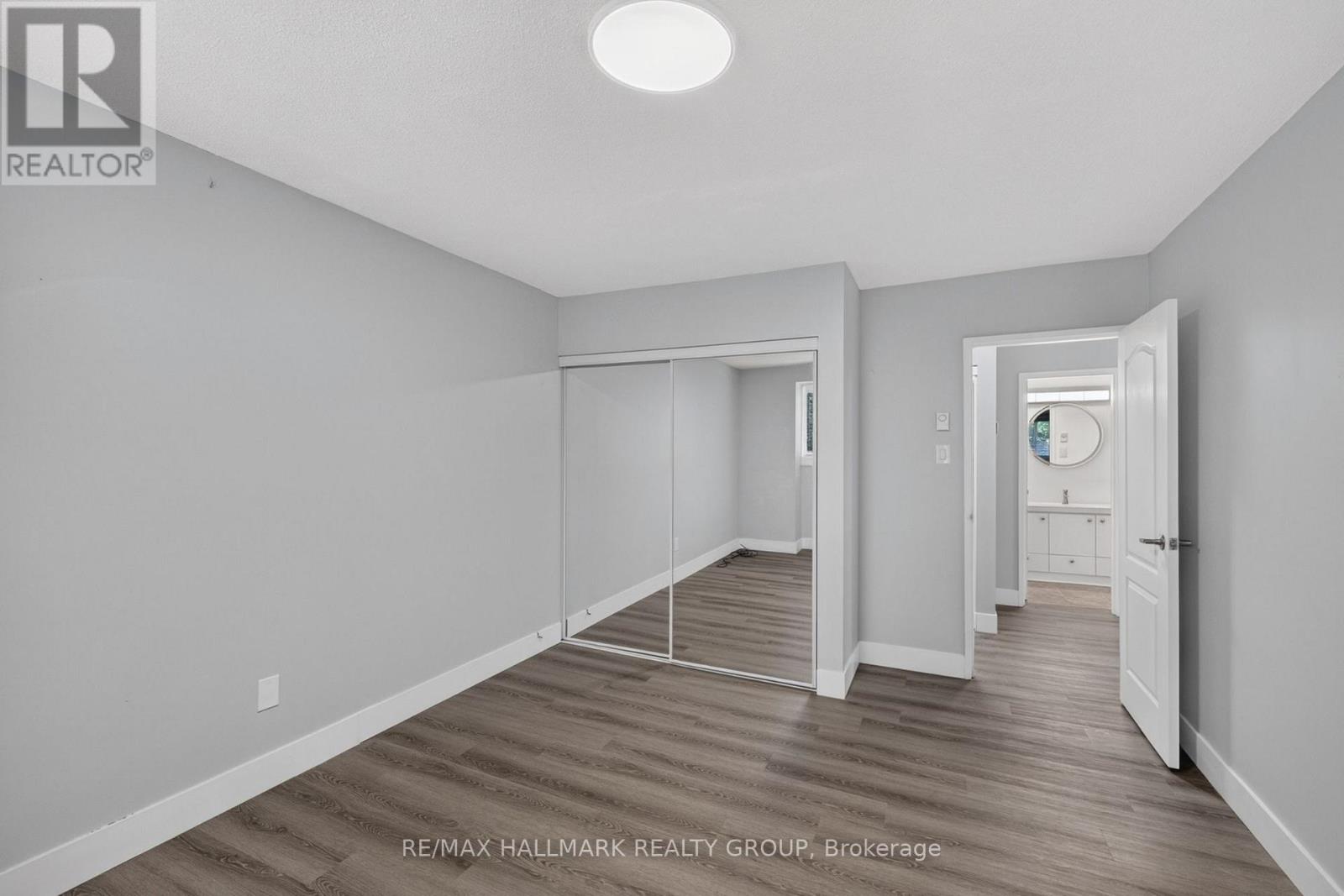 #9J 2080 OGILVIE ROAD - 18