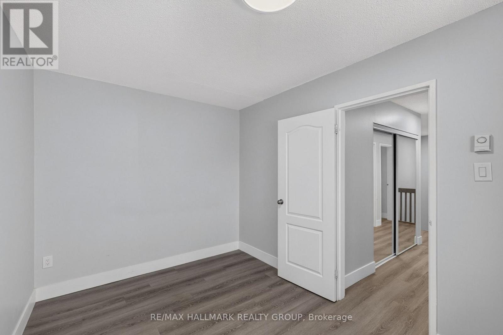 #9J 2080 OGILVIE ROAD - 20