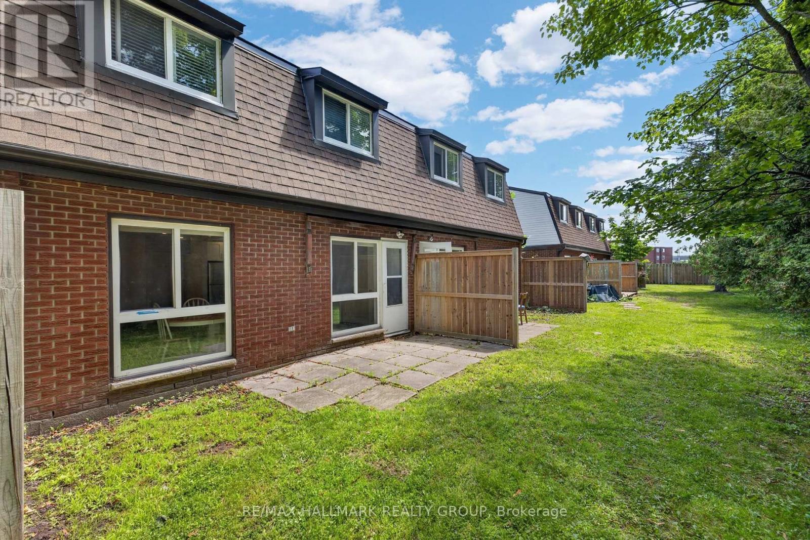 #9J 2080 OGILVIE ROAD - 24