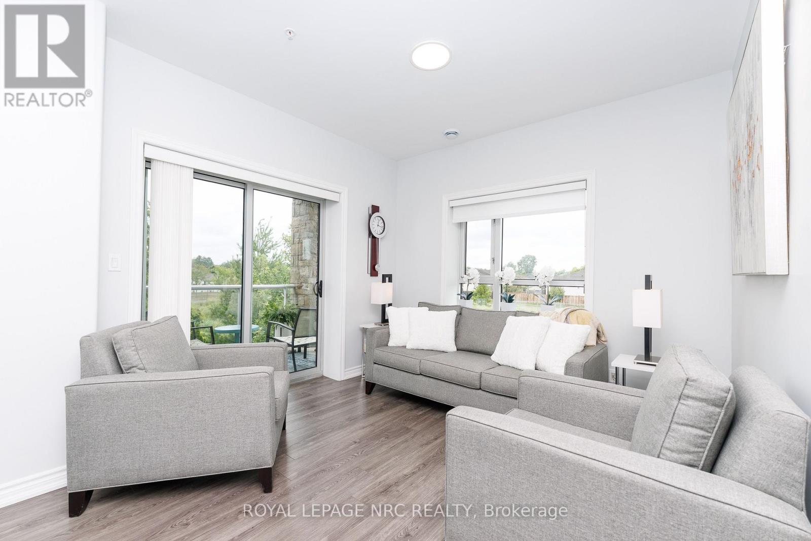 #205 529 SOUTH PELHAM ROAD - 17