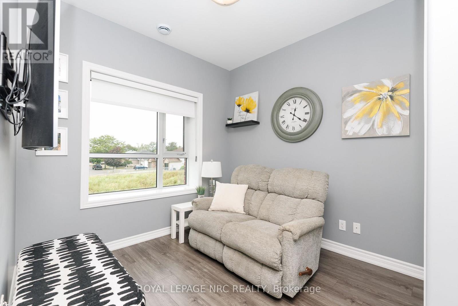 #205 529 SOUTH PELHAM ROAD - 21