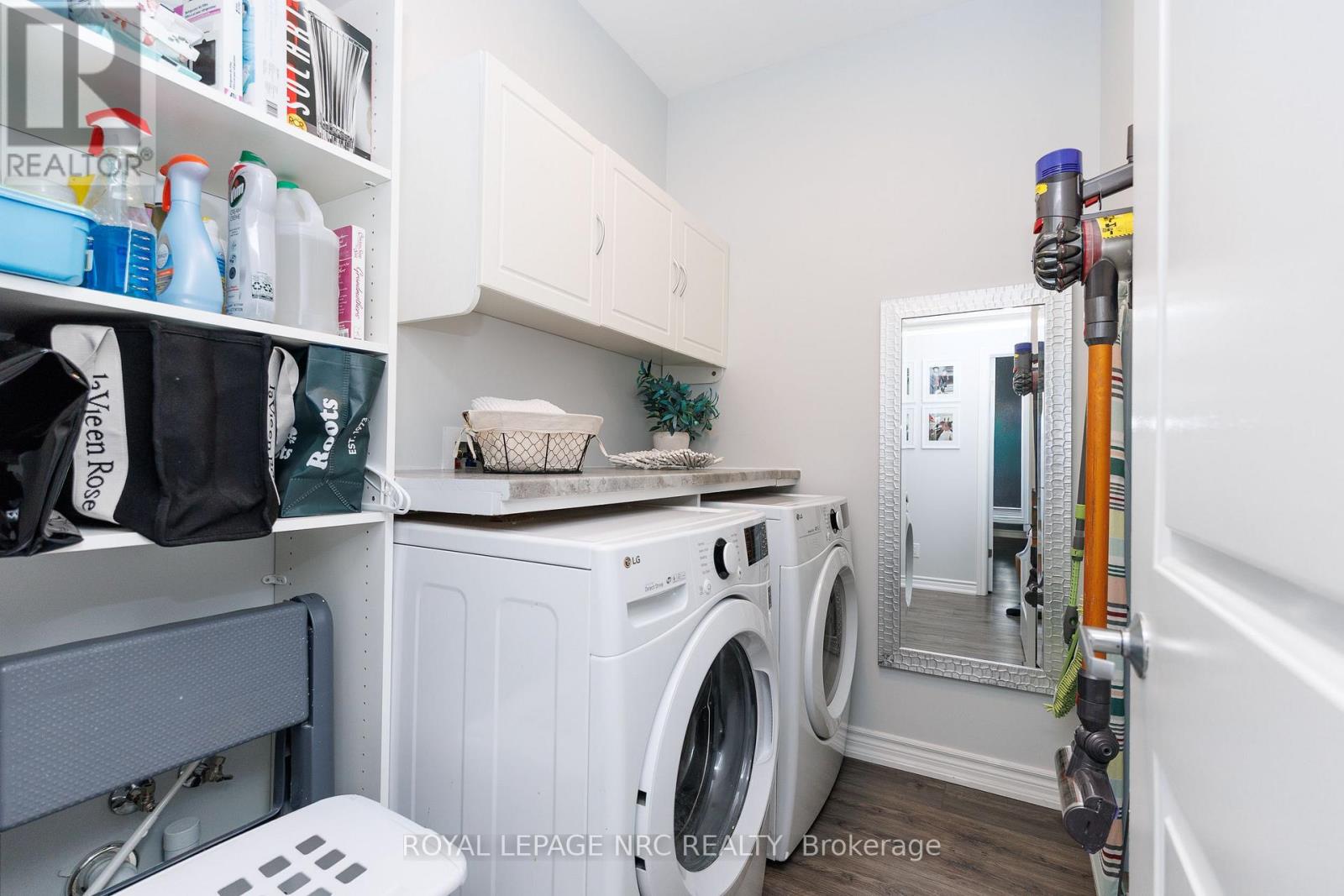 #205 529 SOUTH PELHAM ROAD - 25