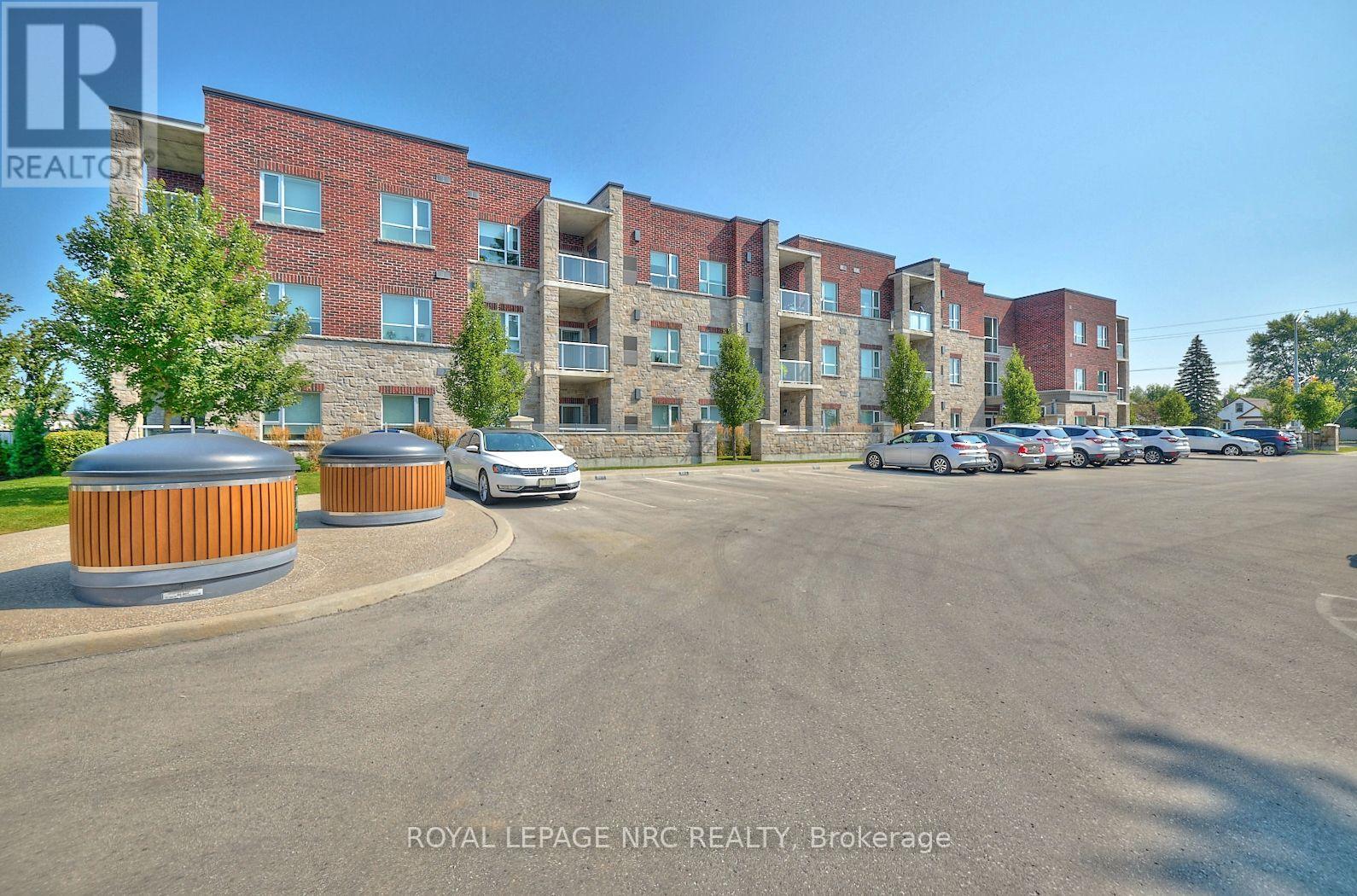 #205 529 SOUTH PELHAM ROAD - 35