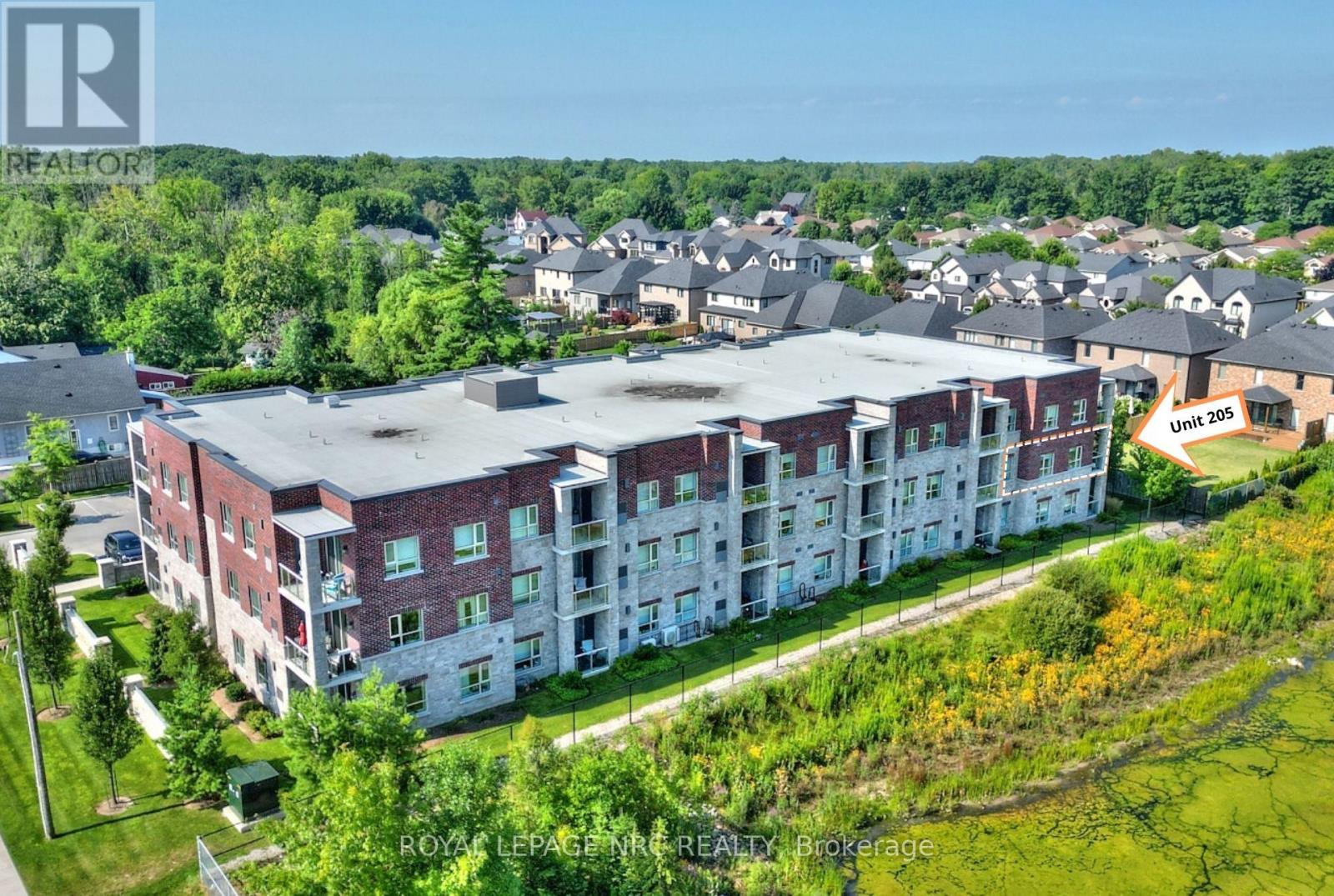 #205 529 SOUTH PELHAM ROAD - 39