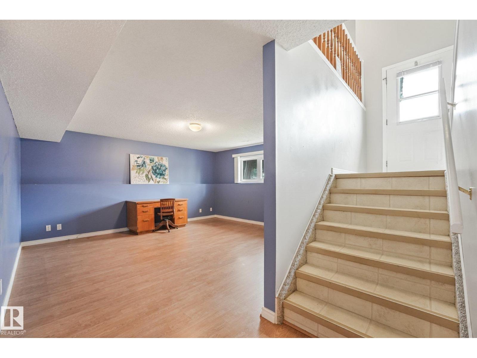 5502 45 ST - Image 32
