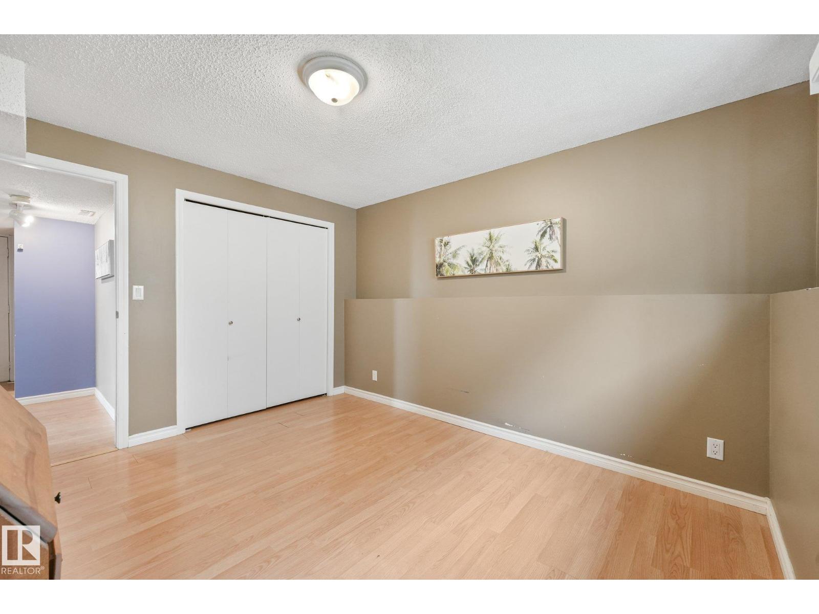 5502 45 ST - Image 40
