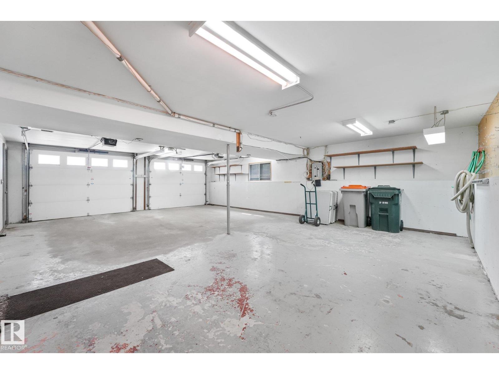 5502 45 ST - Image 42